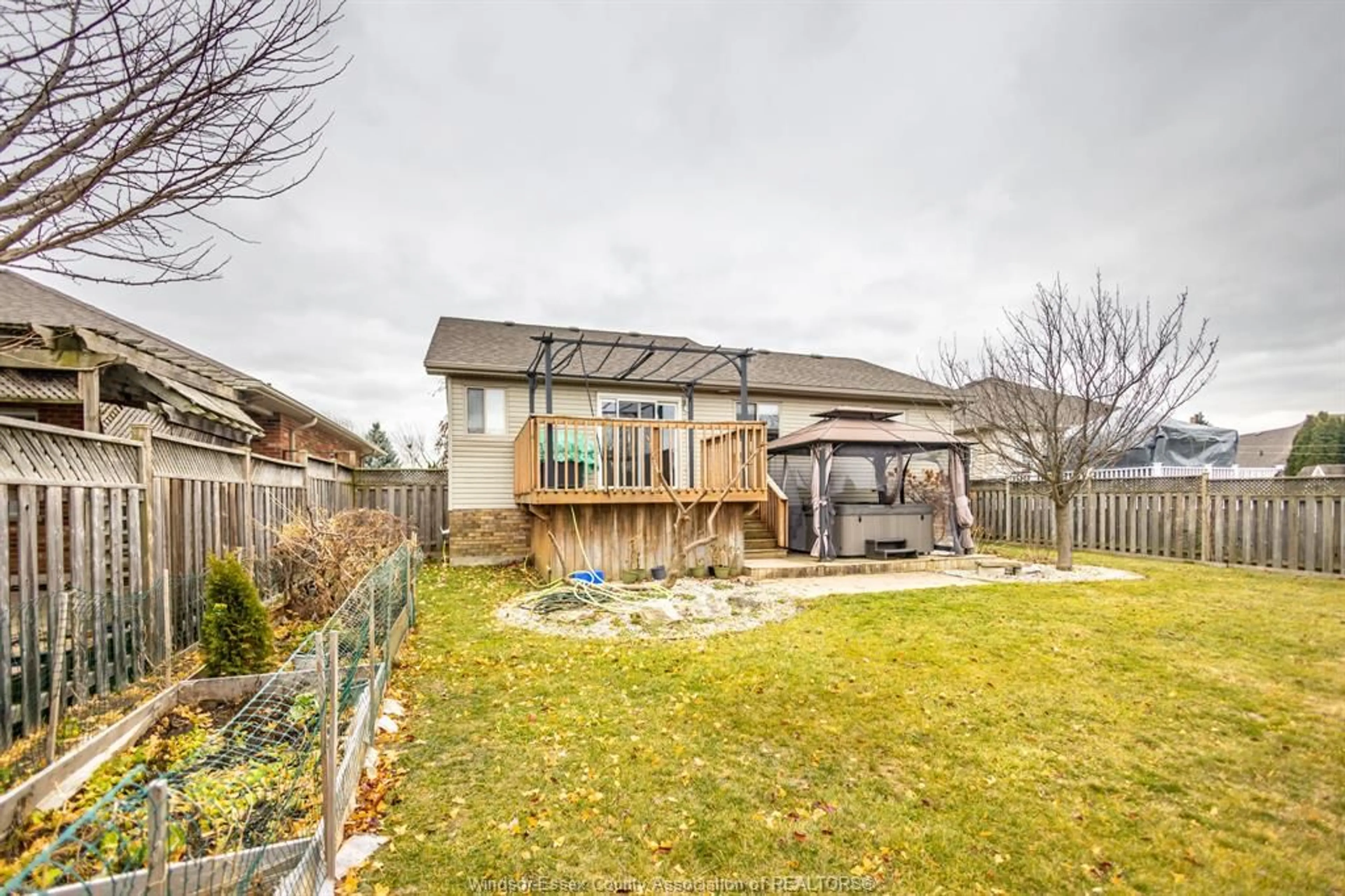 Patio, unknown for 127 BALMORAL Rd, Chatham Ontario N7L 4N4