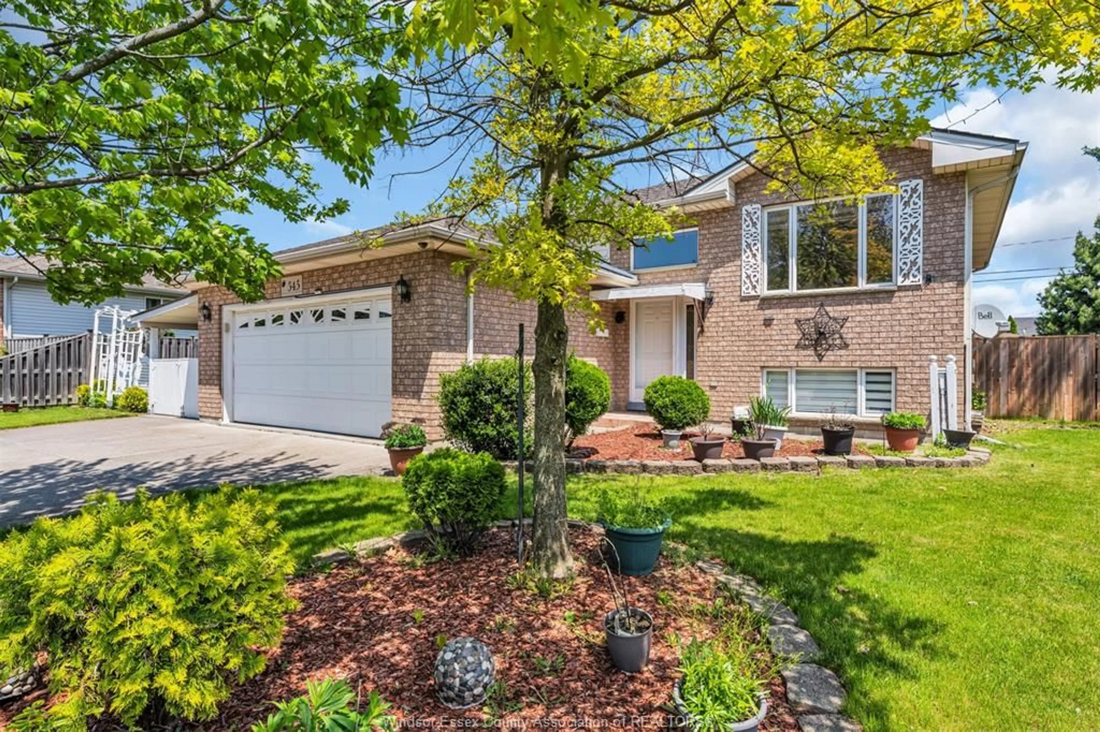 Home with brick exterior material, street for 345 JOLLY Ave, LaSalle Ontario N9J 3T2