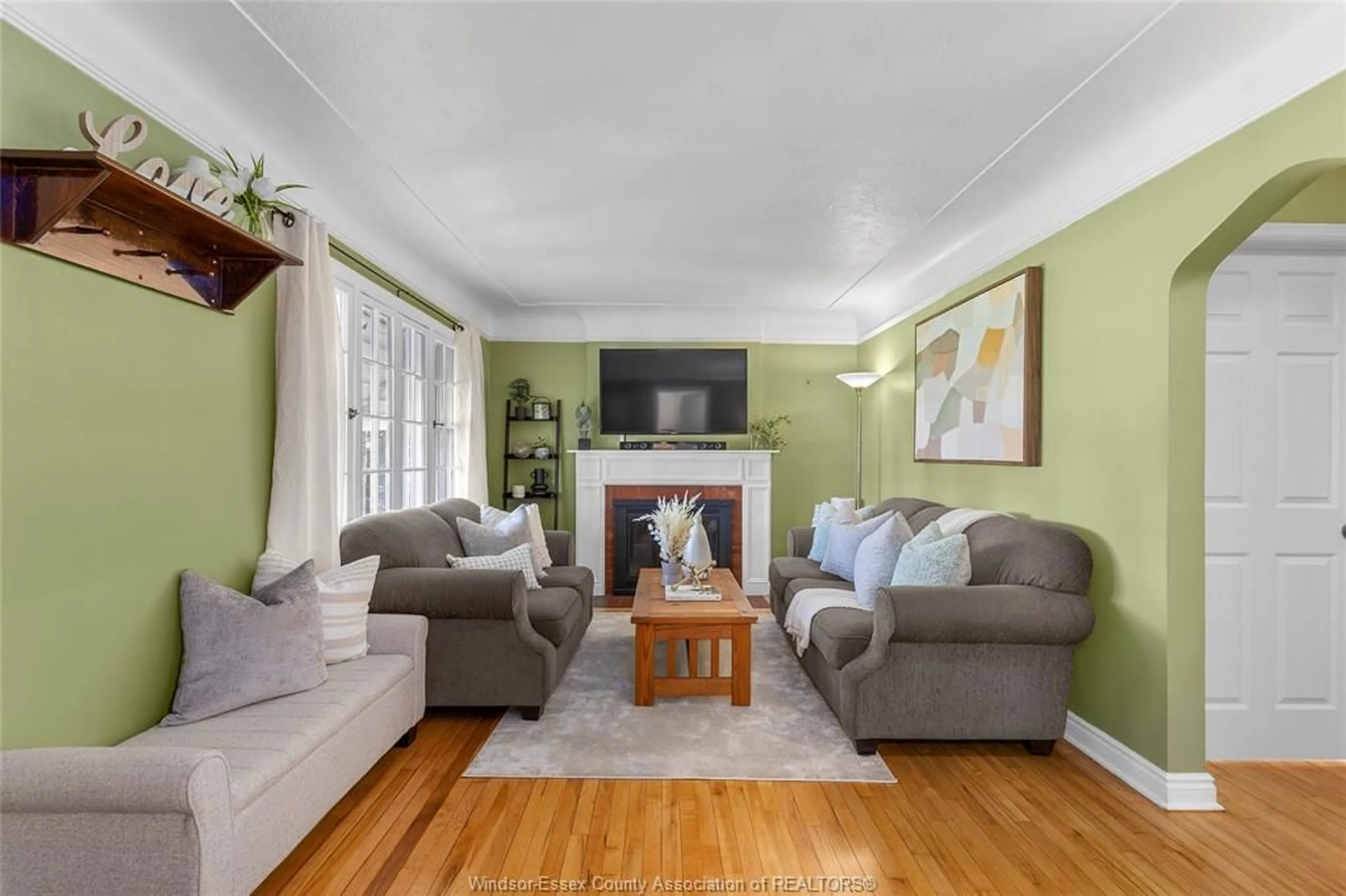 Living room with furniture, unknown for 944 HOMEDALE, Windsor Ontario N8S 2T2
