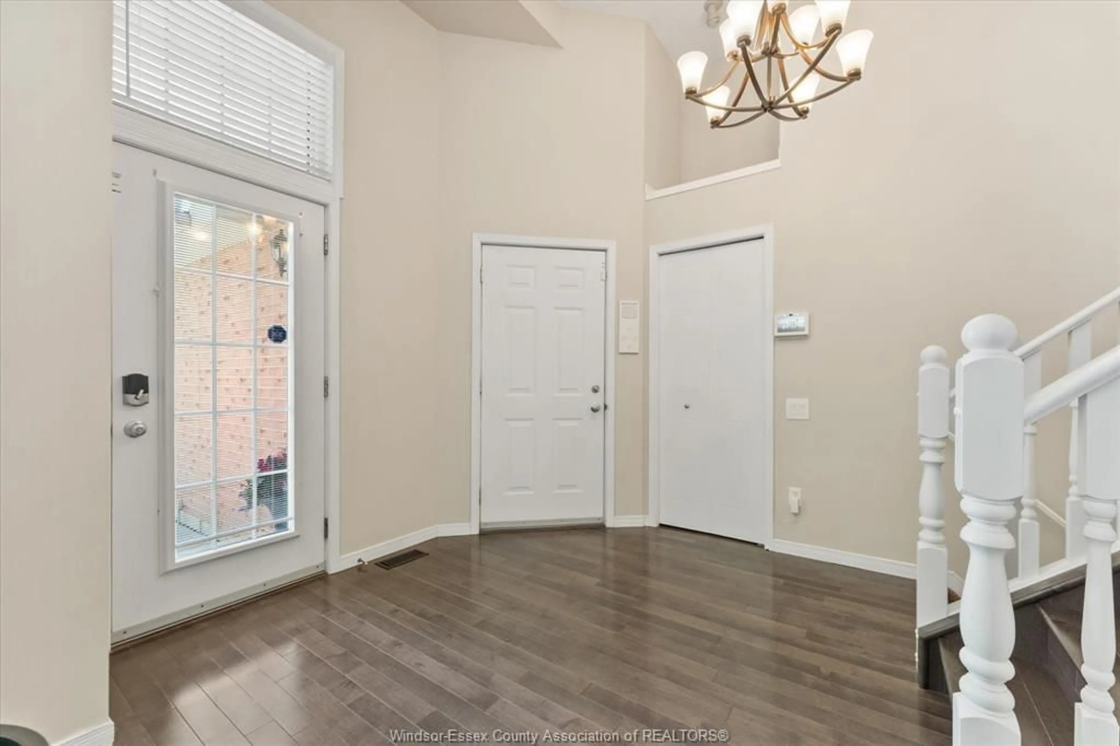 Indoor entryway for 358 St. Simon St, Belle River Ontario N8L 0N2