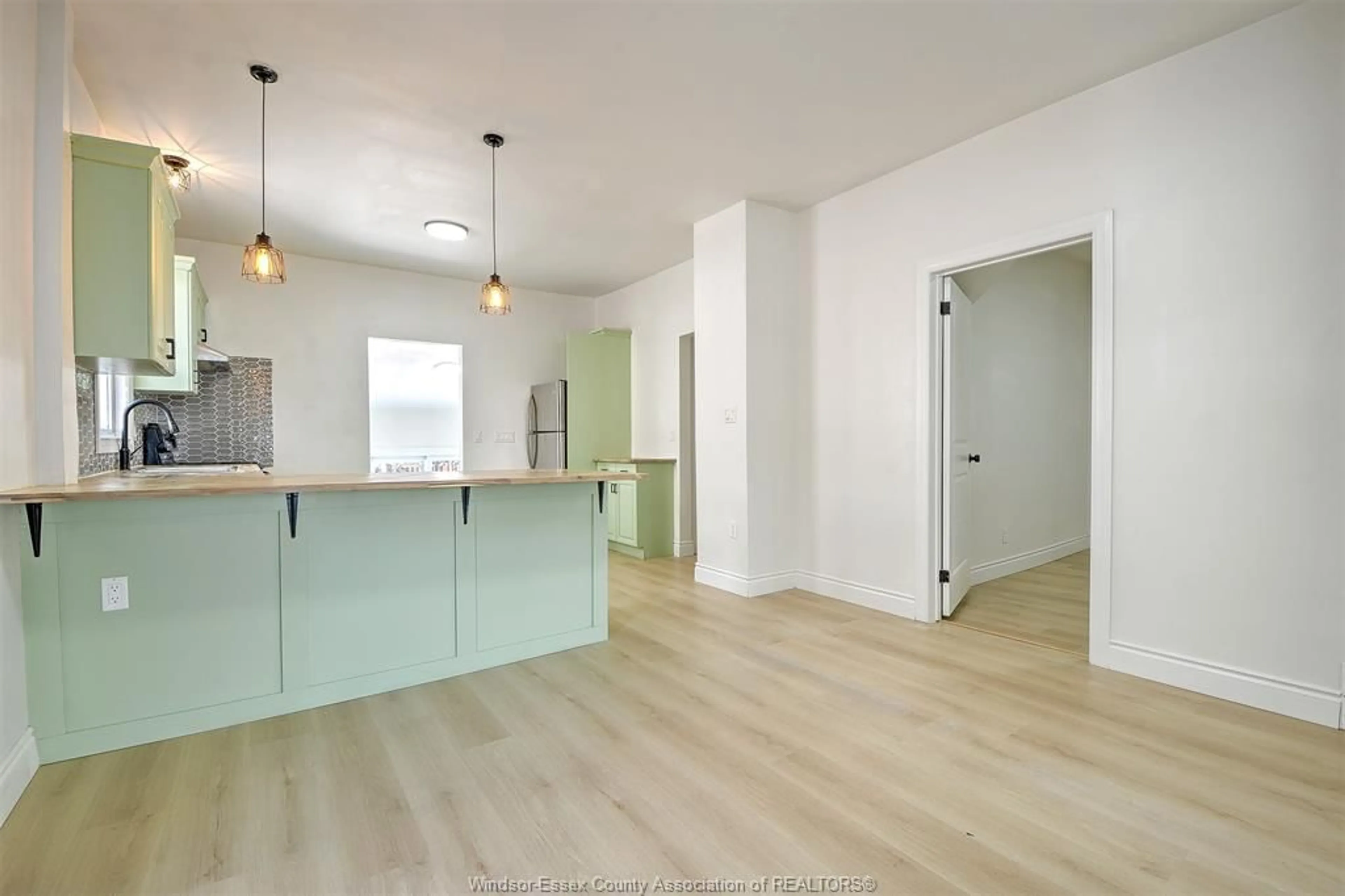 Open concept kitchen, unknown for 886 LINCOLN, Windsor Ontario N9Y 2H1