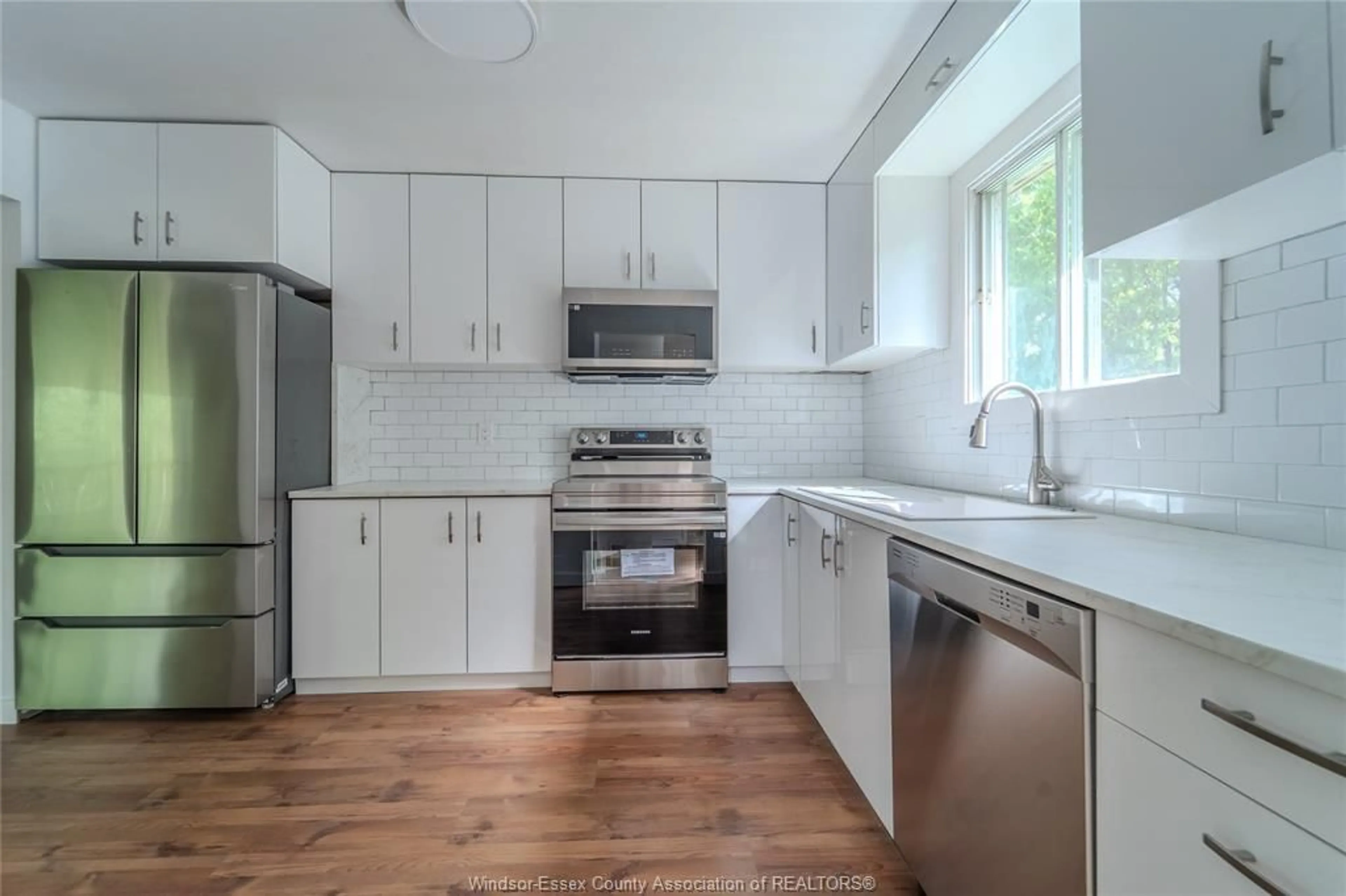 Standard kitchen, unknown for 1167 HEATHFIELD Crt, Windsor Ontario N8S 4N9