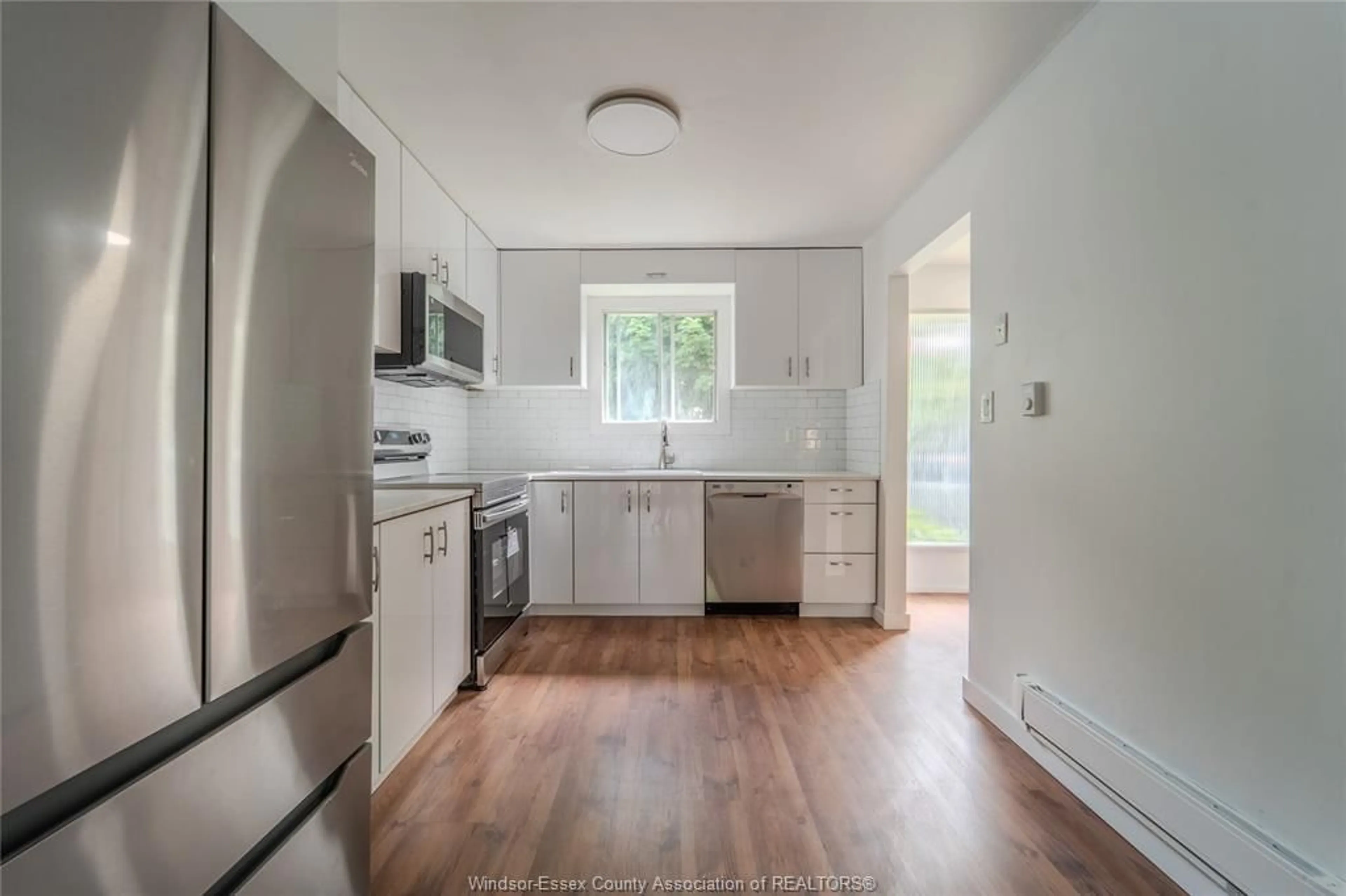 Standard kitchen, unknown for 1167 HEATHFIELD Crt, Windsor Ontario N8S 4N9