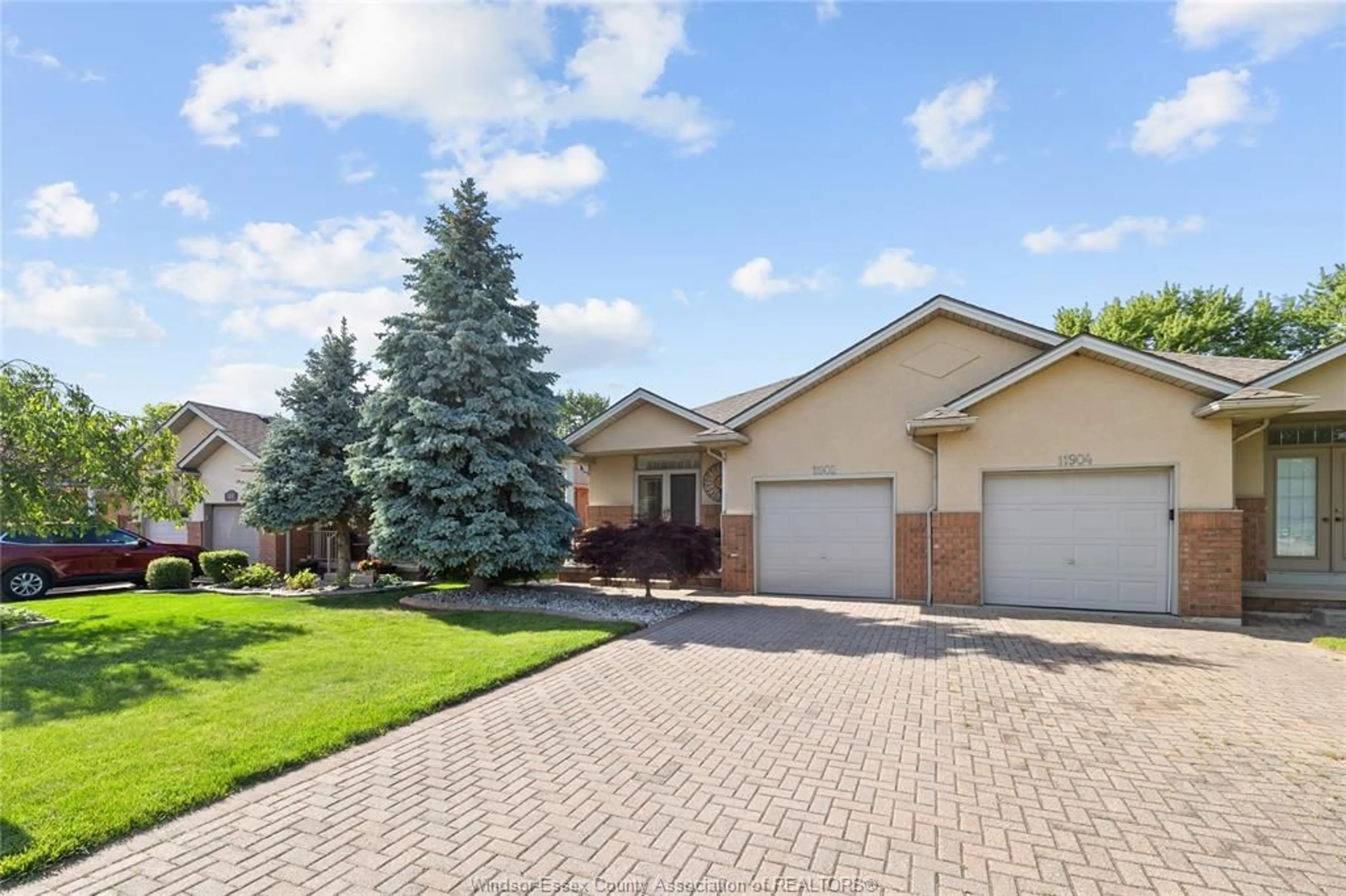 Home with brick exterior material, street for 11902 BROUILETTE, Tecumseh Ontario N8N 5H5