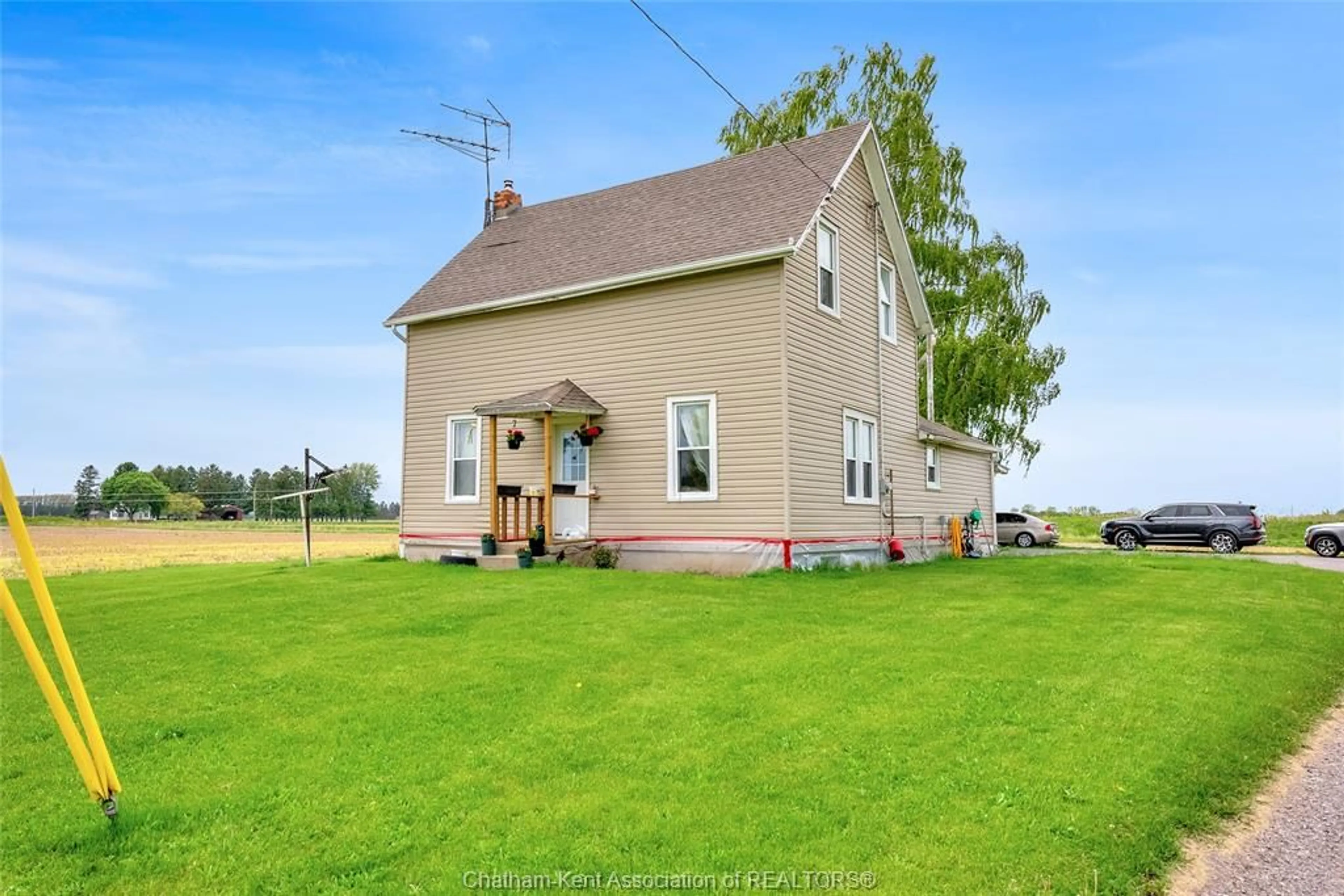 A pic from outside/outdoor area/front of a property/back of a property/a pic from drone, building for 11223 Crafts Line, Kent Bridge Ontario N0P 2K0