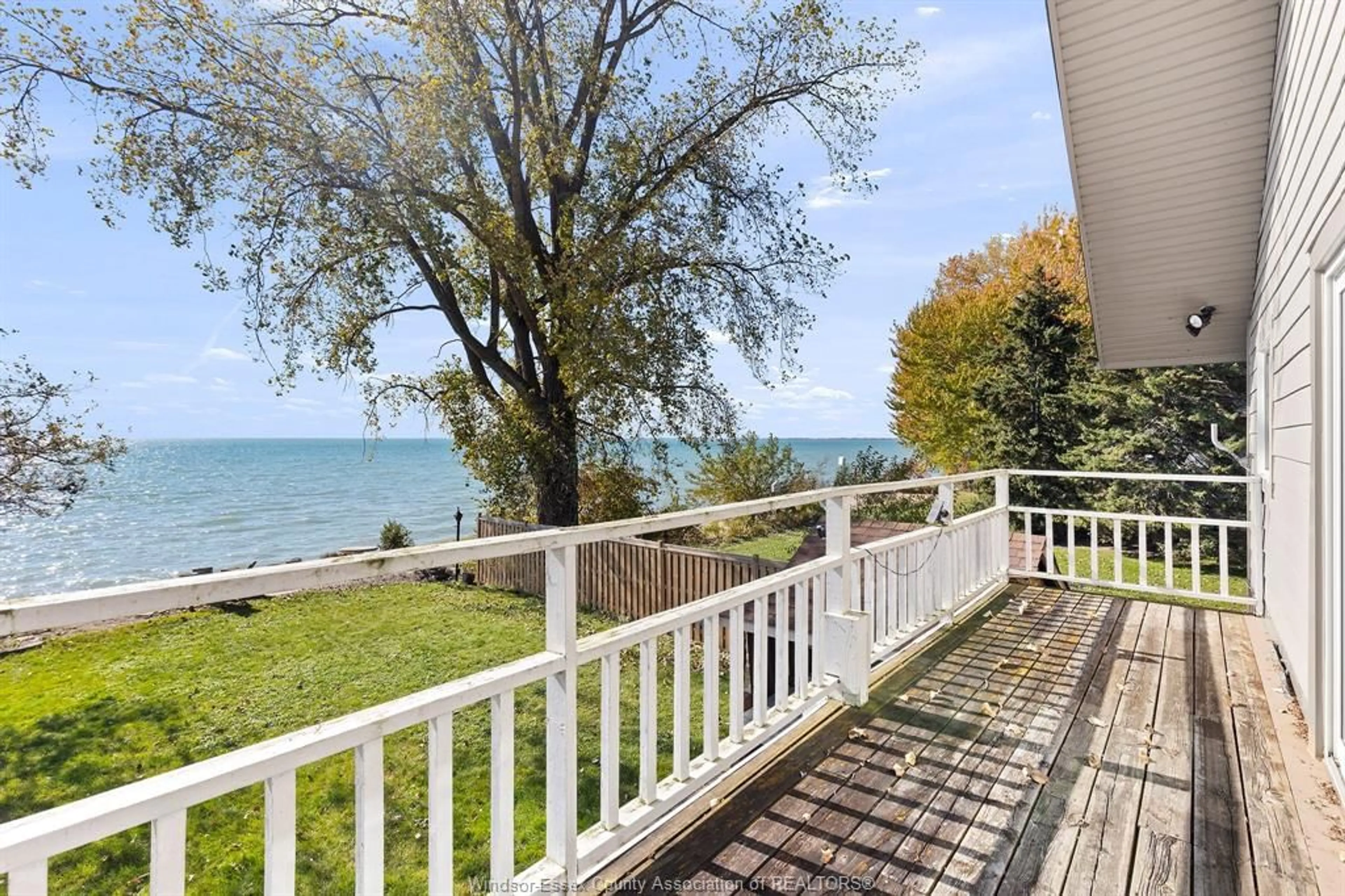 Patio, water/lake/river/ocean view for 181 LAKEWOOD Dr, Amherstburg Ontario N9V 2Y8
