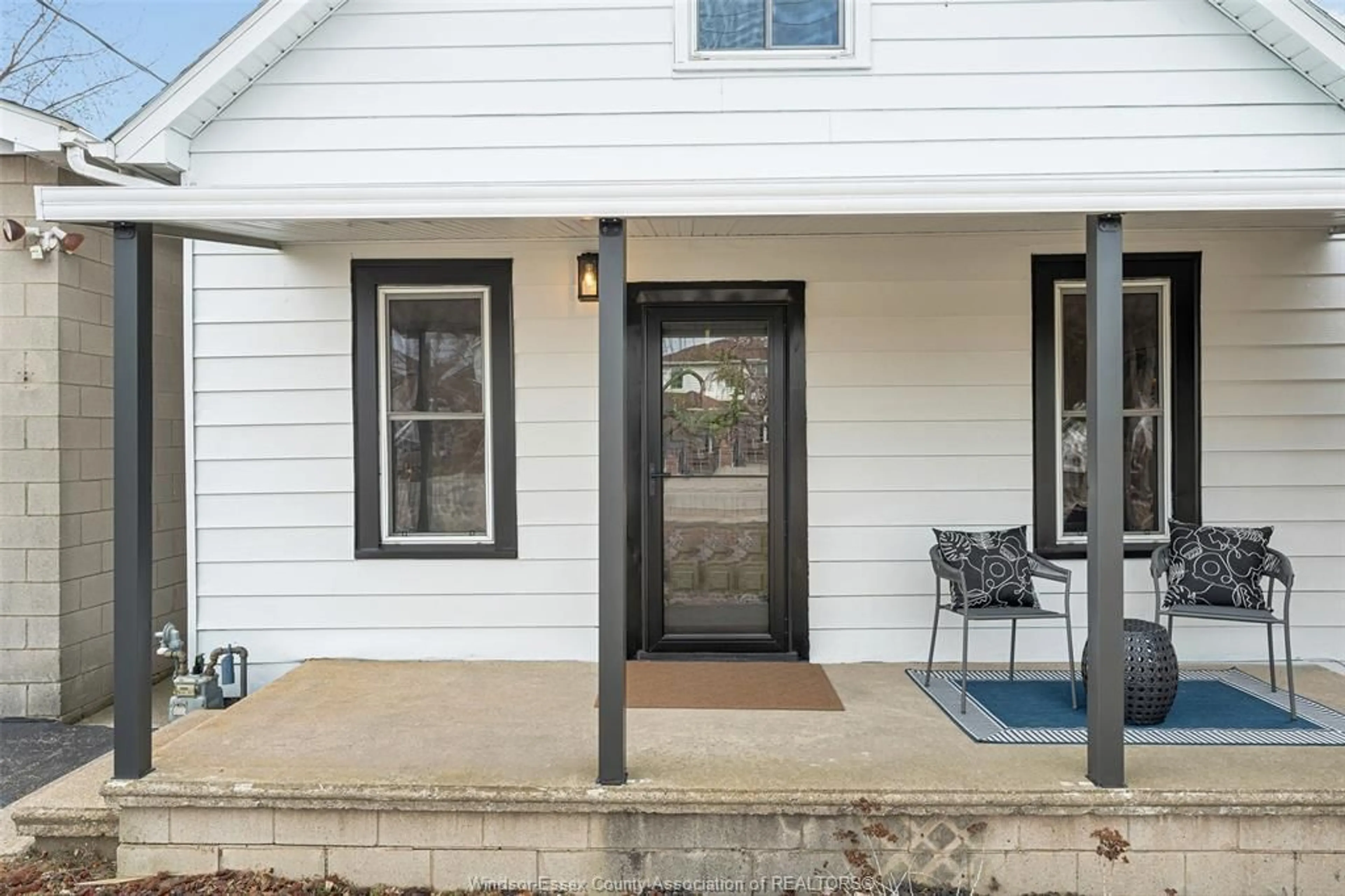 Home with vinyl exterior material, street for 366 ST. CHARLES, Belle River Ontario N0R 1A0