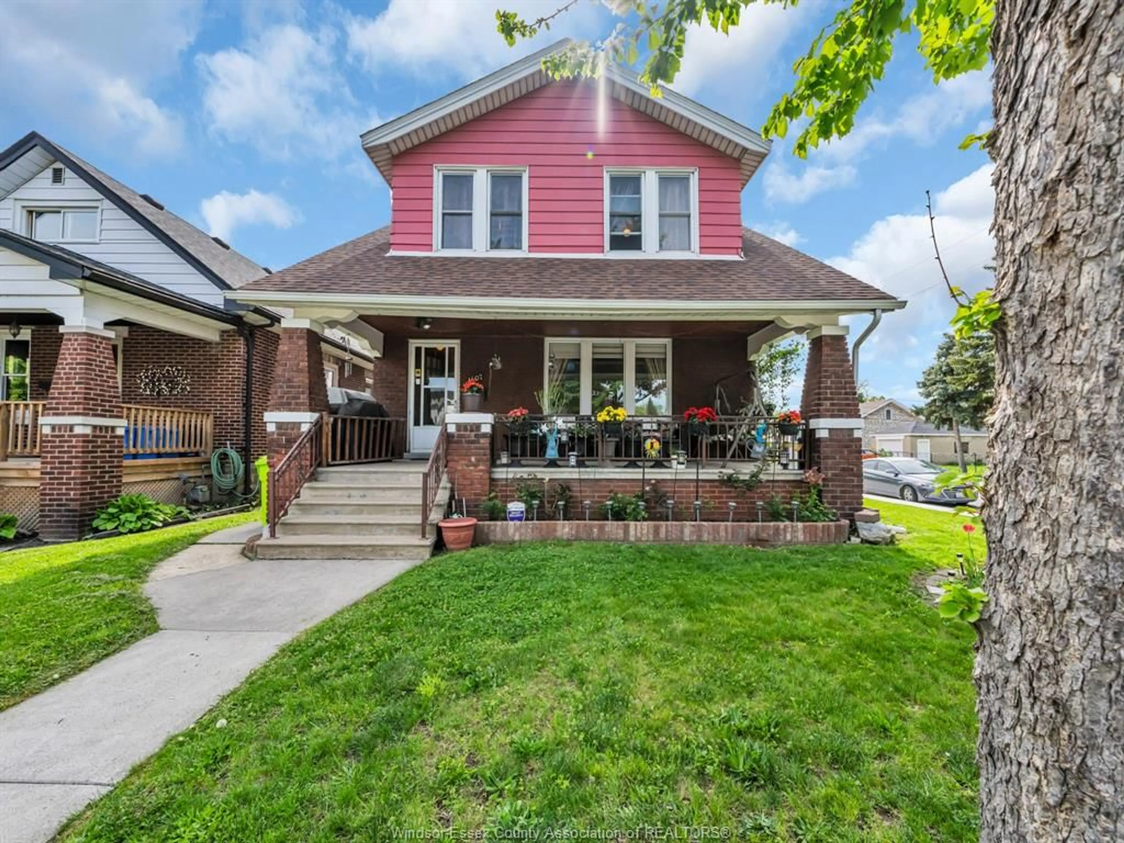Home with brick exterior material, street for 1407 HALL, Windsor Ontario N8X 4R5