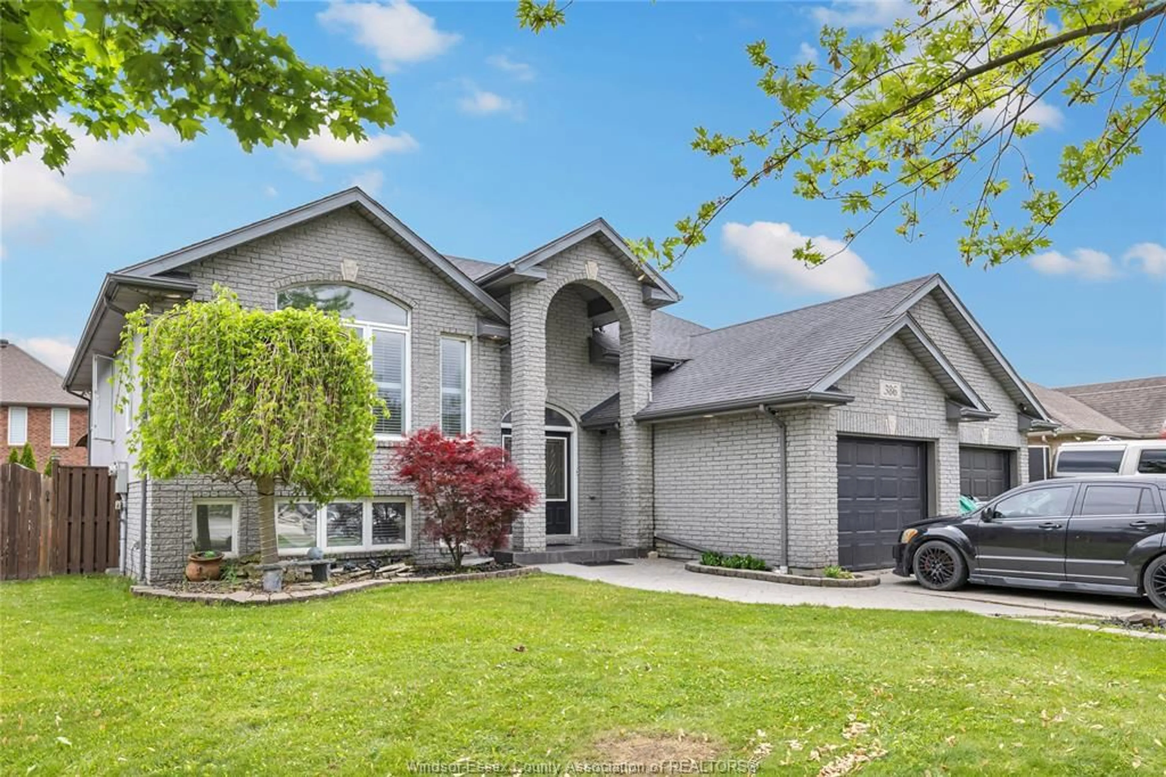 Home with vinyl exterior material, street for 386 EAST PUCE Rd, Lakeshore Ontario N0R 1A0