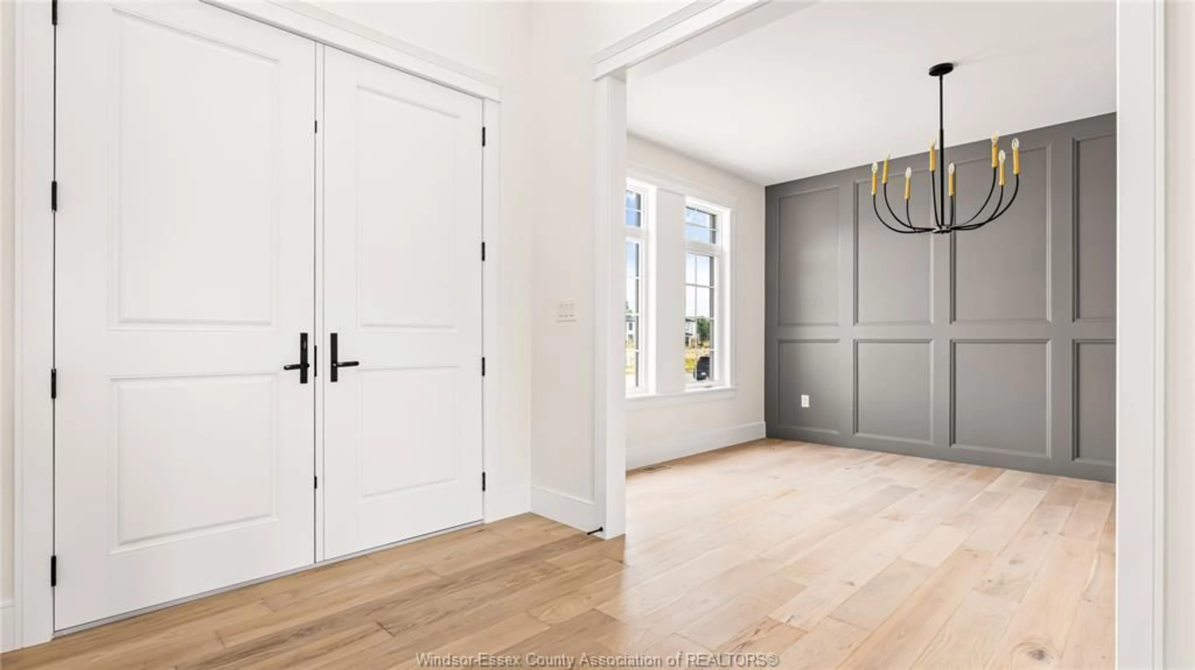 Indoor entryway for 4890 Terra Bella, LaSalle Ontario N9H 0N3