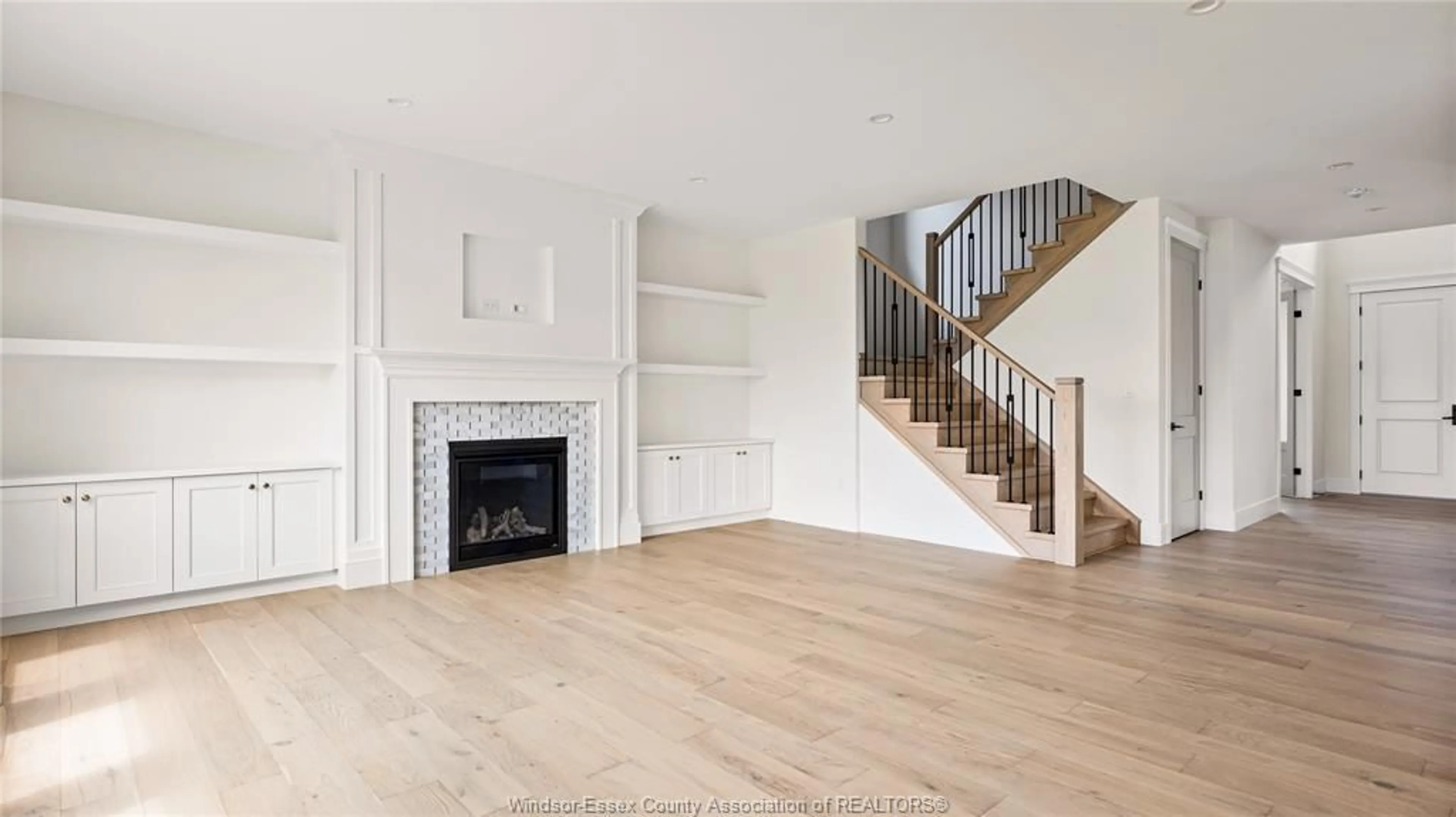 Unknown for 4890 Terra Bella, LaSalle Ontario N9H 0N3