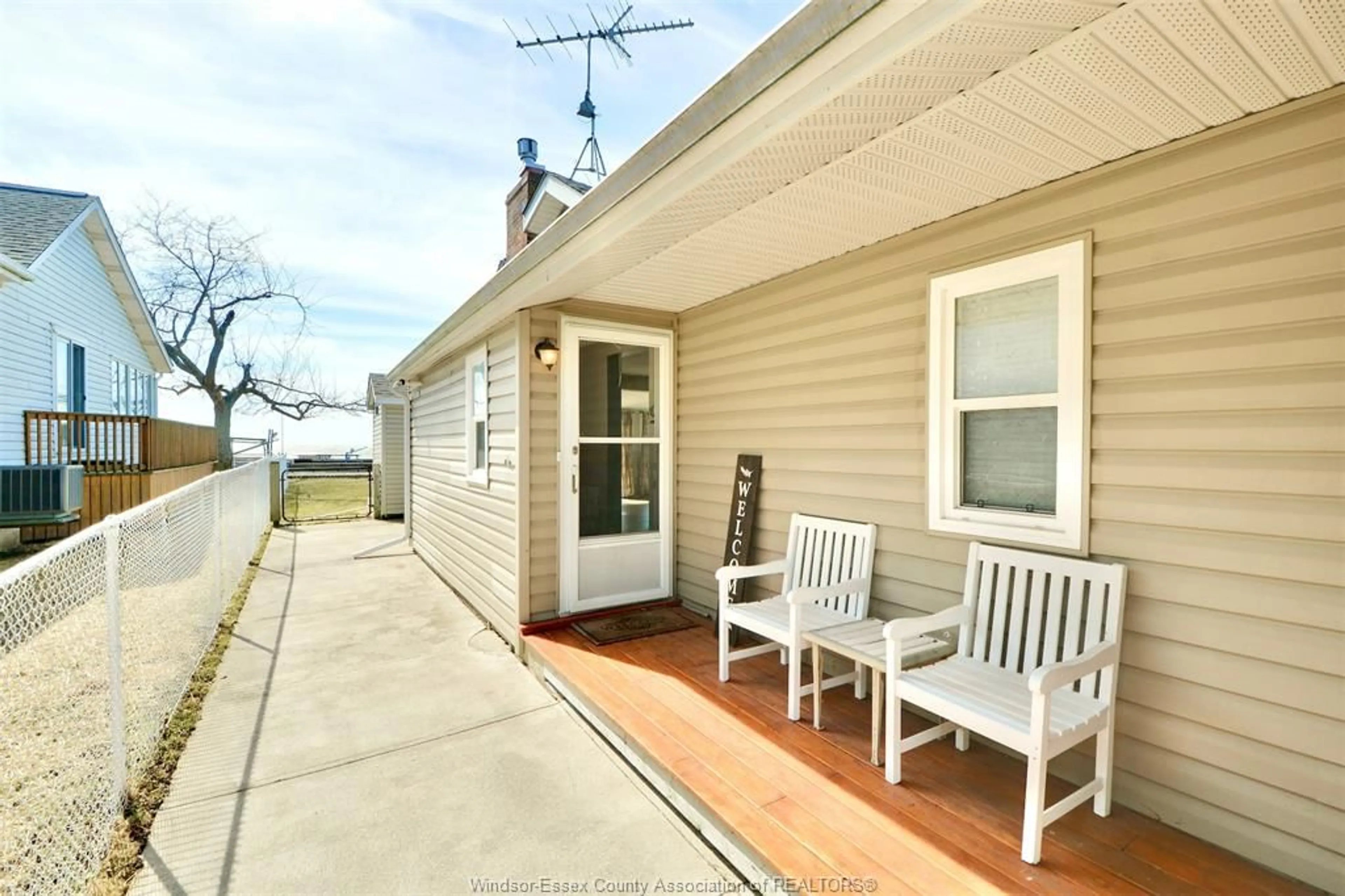 Patio, unknown for 515 LYPPS BEACH Rd, Colchester Ontario N0R 1G0