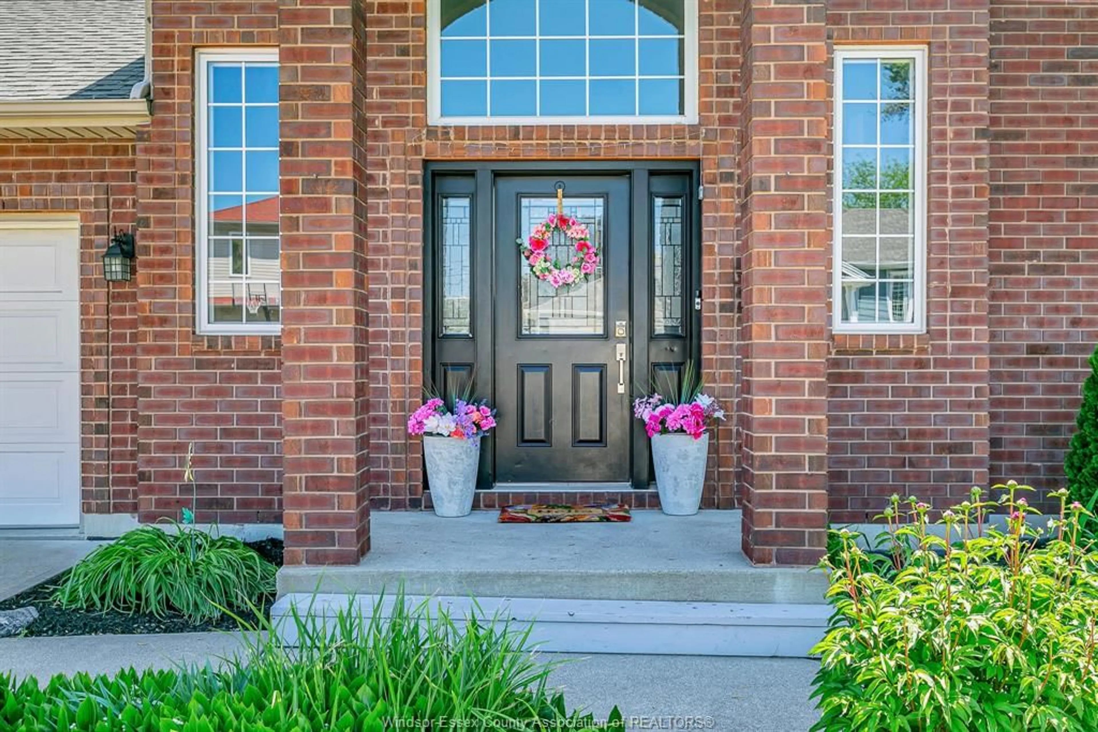 Home with brick exterior material, street for 200 RIVERVIEW Ave, LaSalle Ontario N9J 3Y1