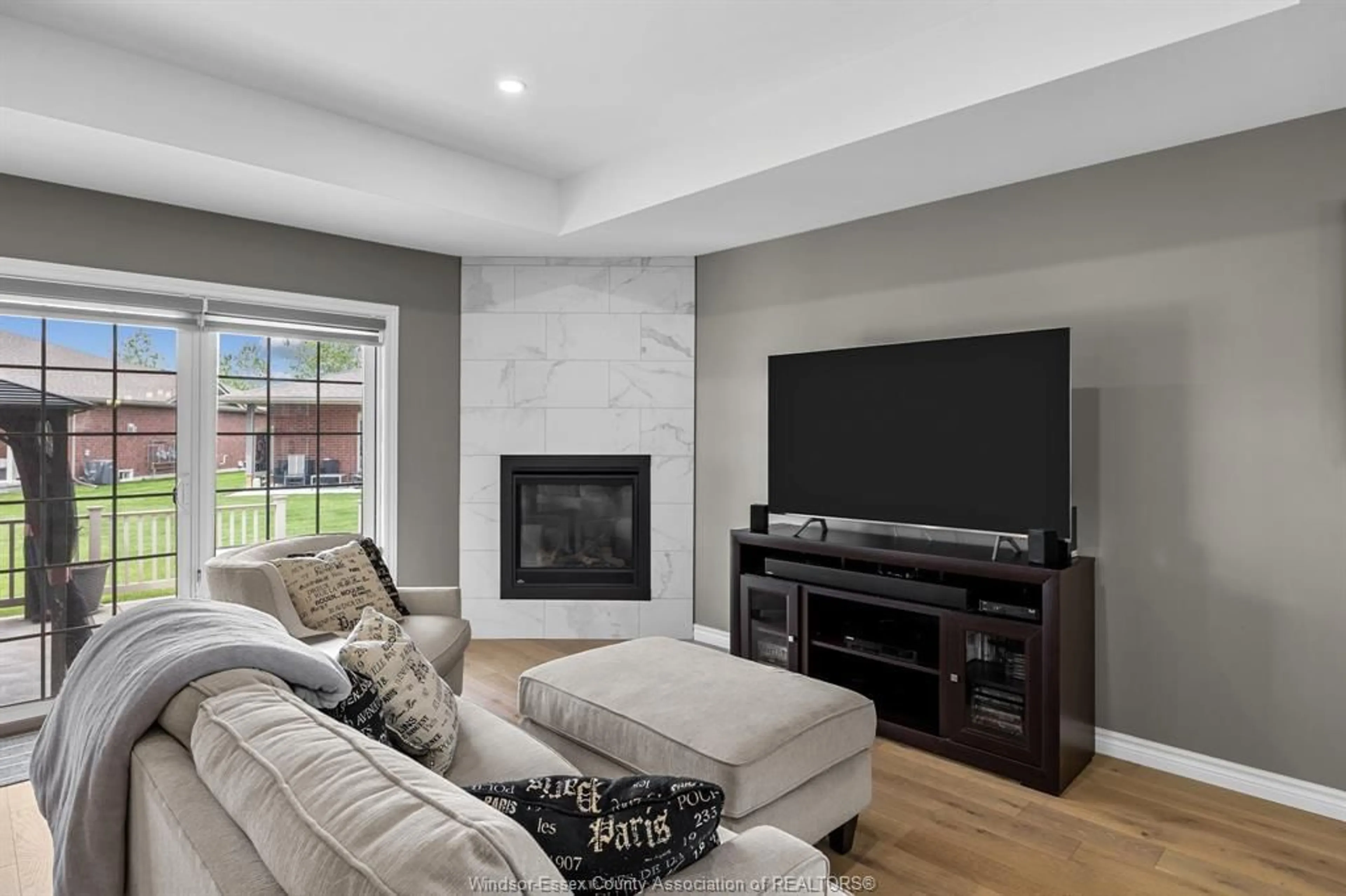 Home theater for 1049 COPELAND, Windsor Ontario N8P 0C3