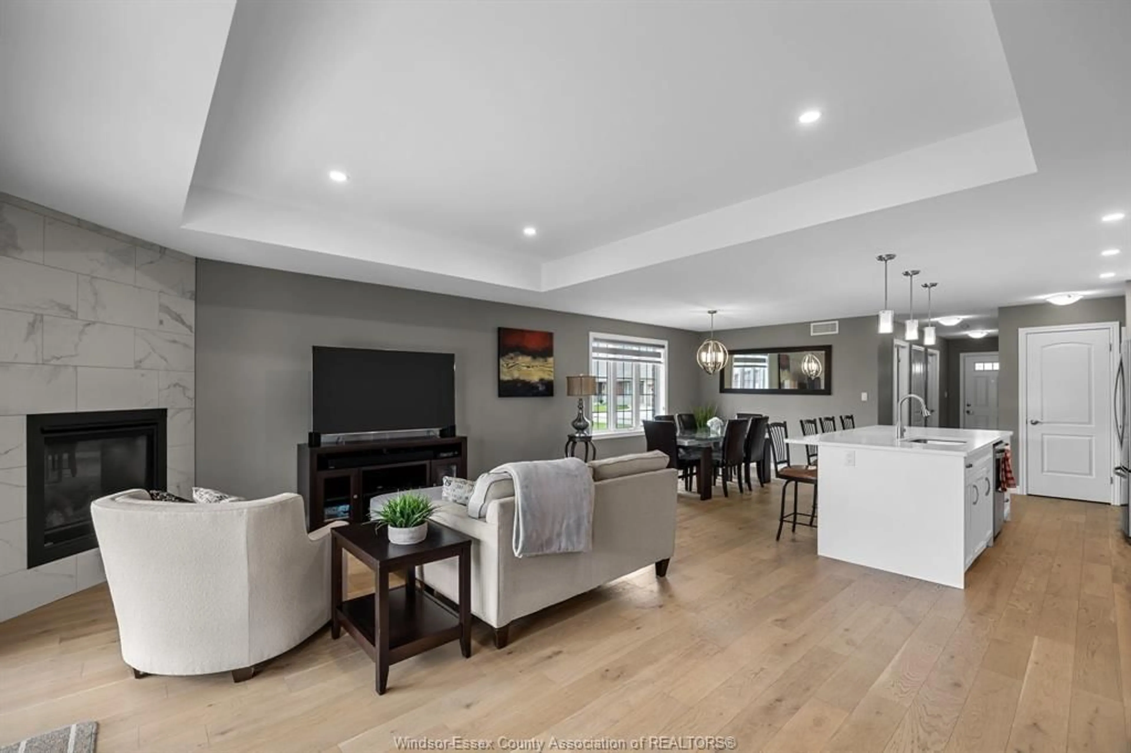 Open concept kitchen, wood/laminate floor for 1049 COPELAND, Windsor Ontario N8P 0C3