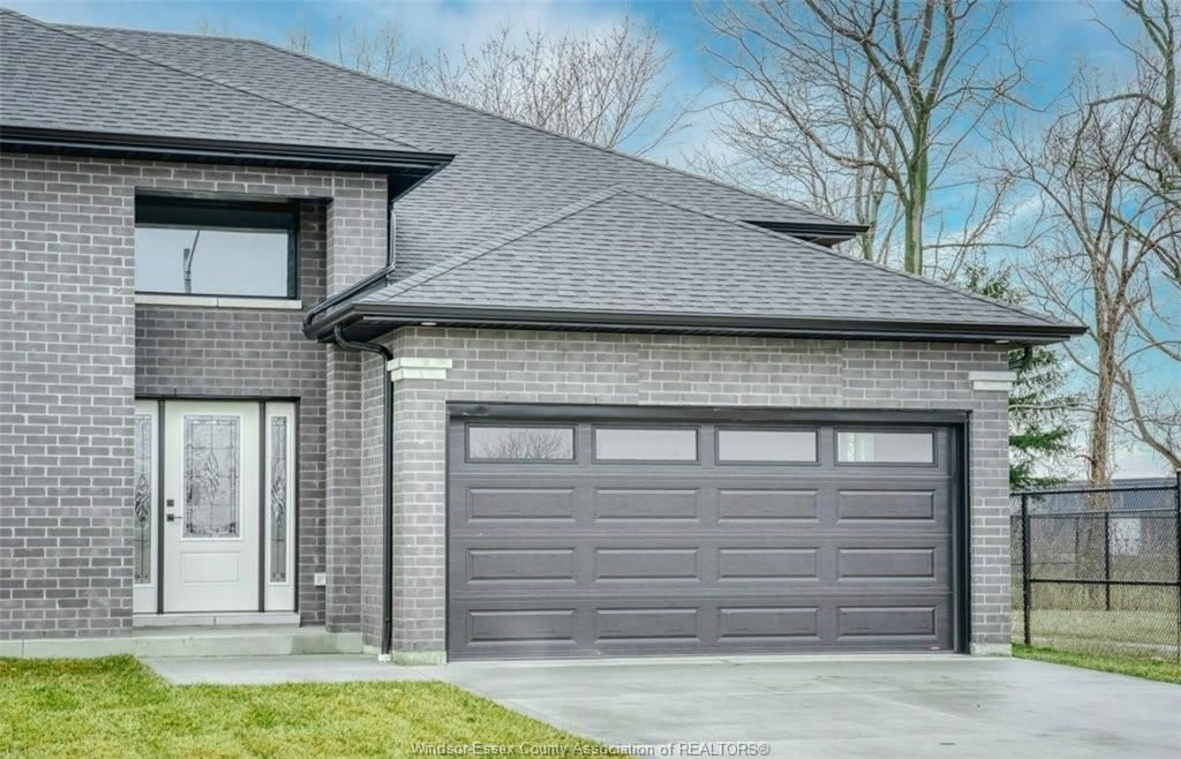 Home with brick exterior material, street for 81 EAGLE St, Leamington Ontario N8H 0E1