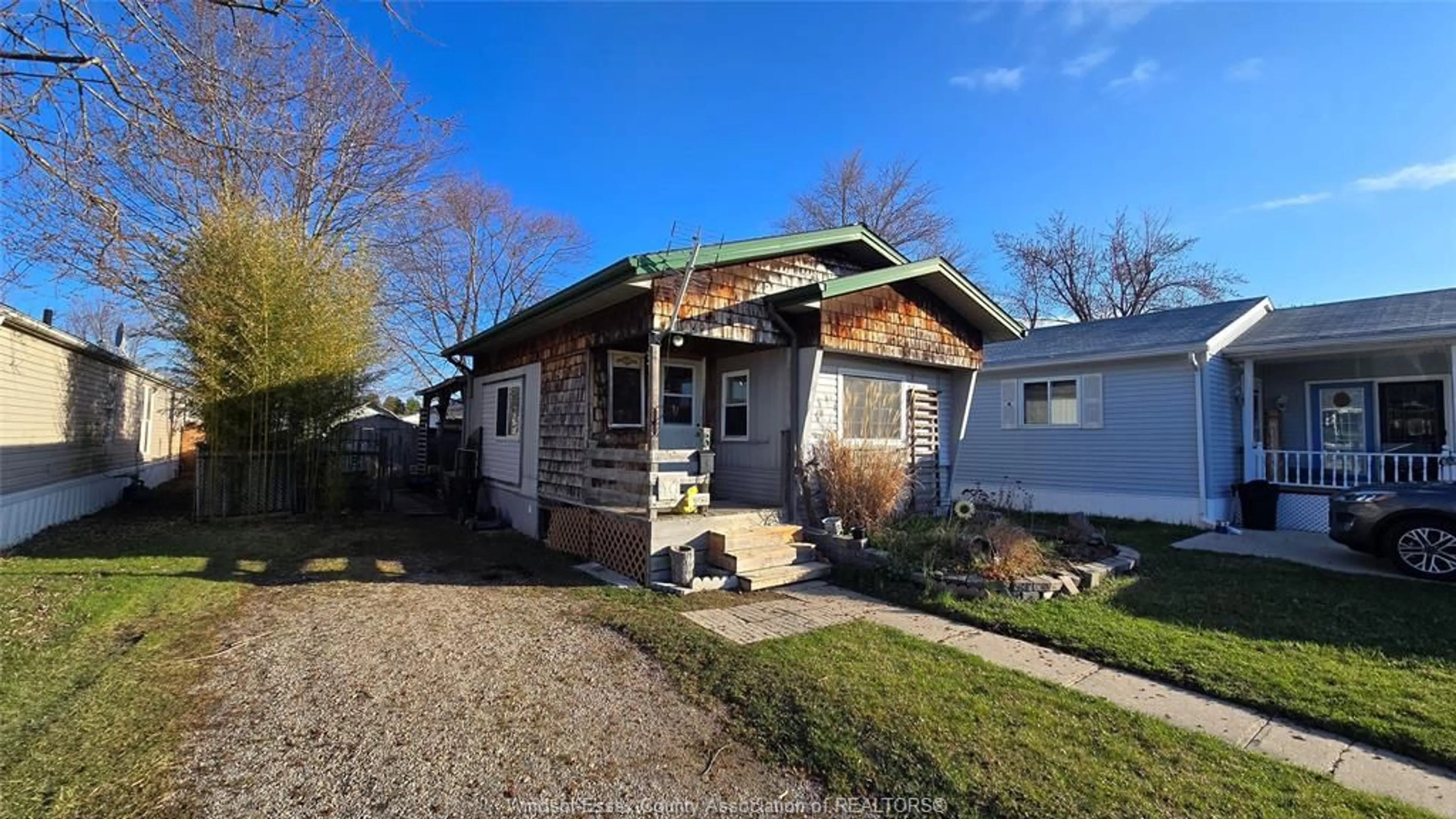 Unknown for 6 MAPLE Dr, McGregor Ontario N0R 1J0
