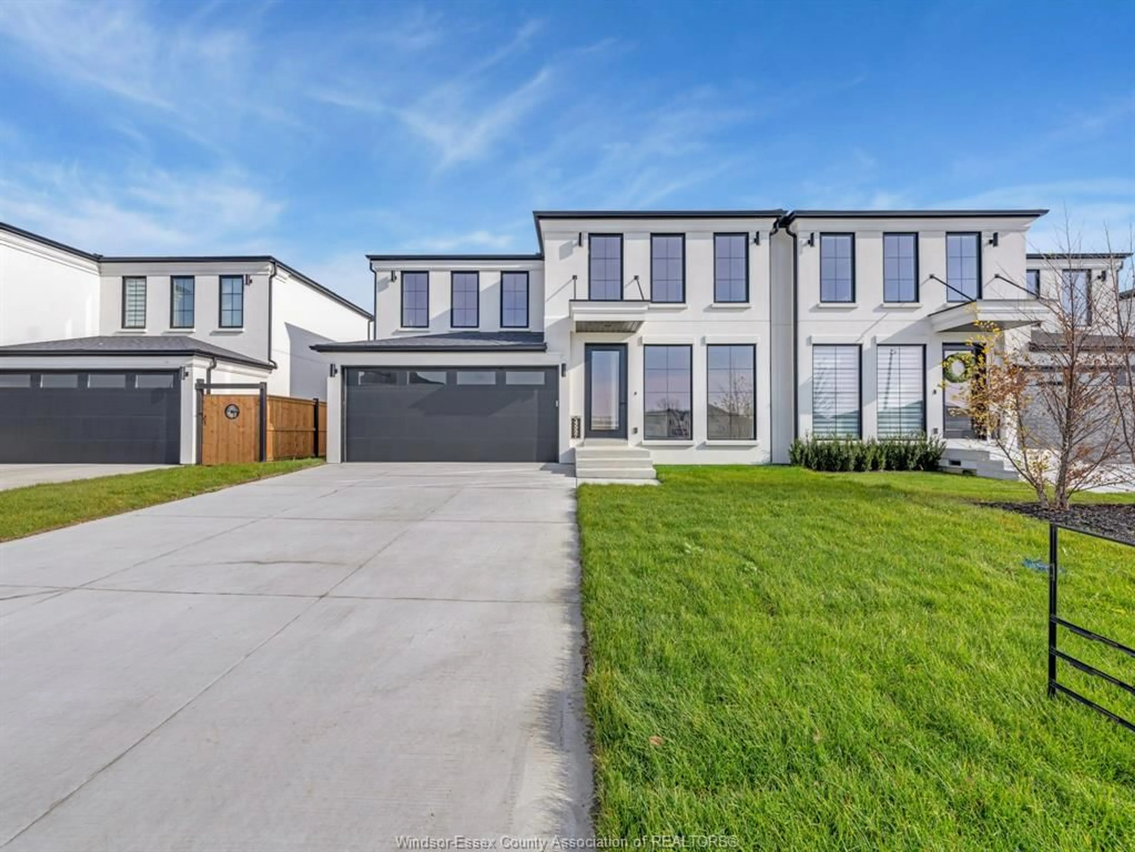 A pic from outside/outdoor area/front of a property/back of a property/a pic from drone, street for 4557 VALERIO Cres, LaSalle Ontario N9H 0N2