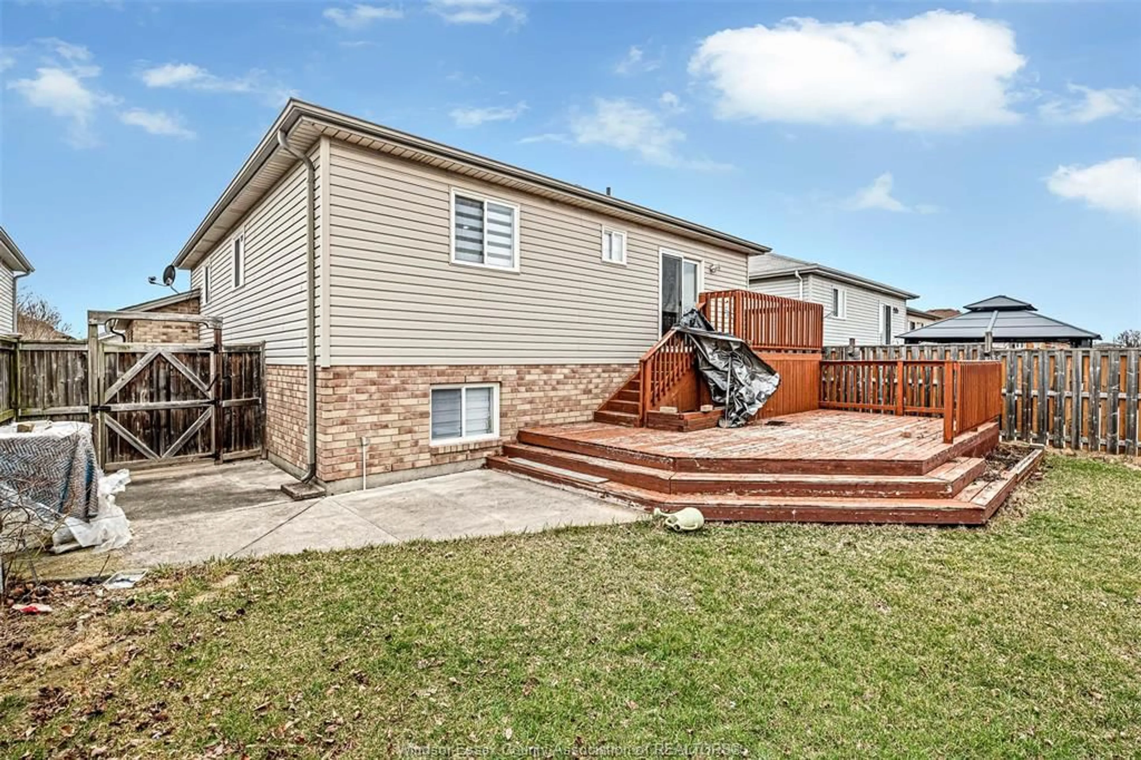 Unknown for 4720 WHITEFISH Cres, Windsor Ontario N9G 3E1