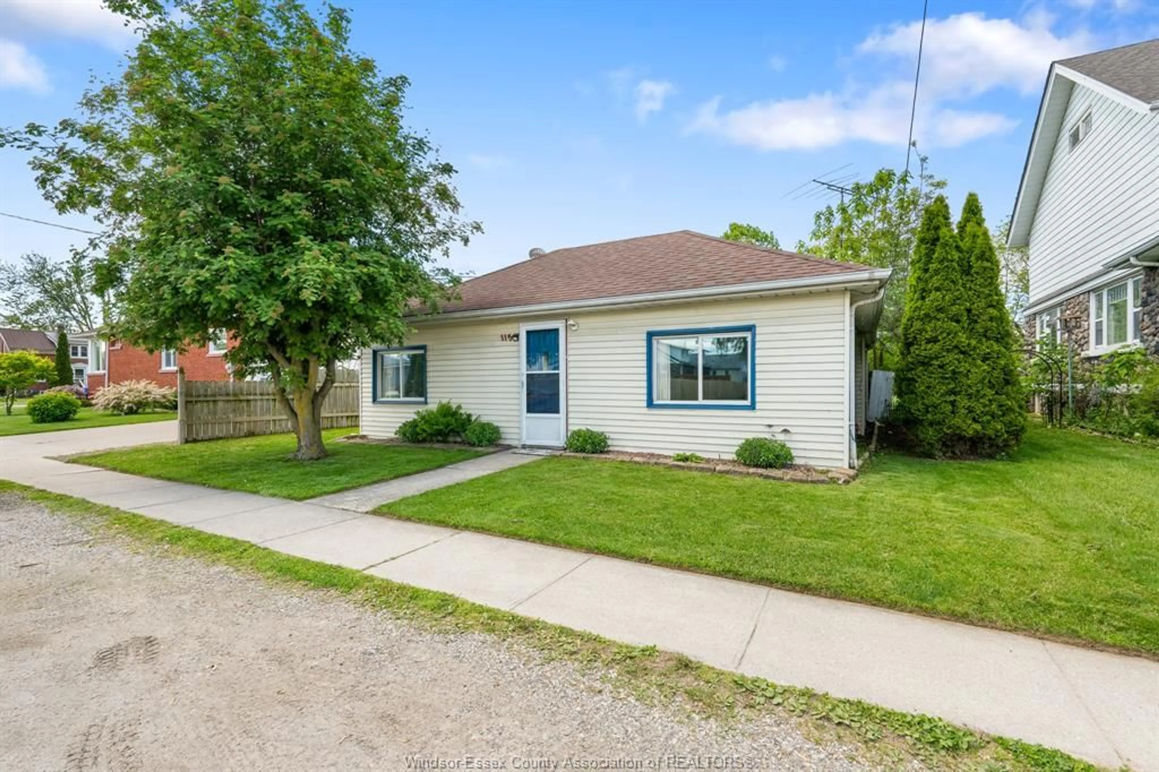 Unknown for 115 Victoria St, Harrow Ontario N0R 1G0