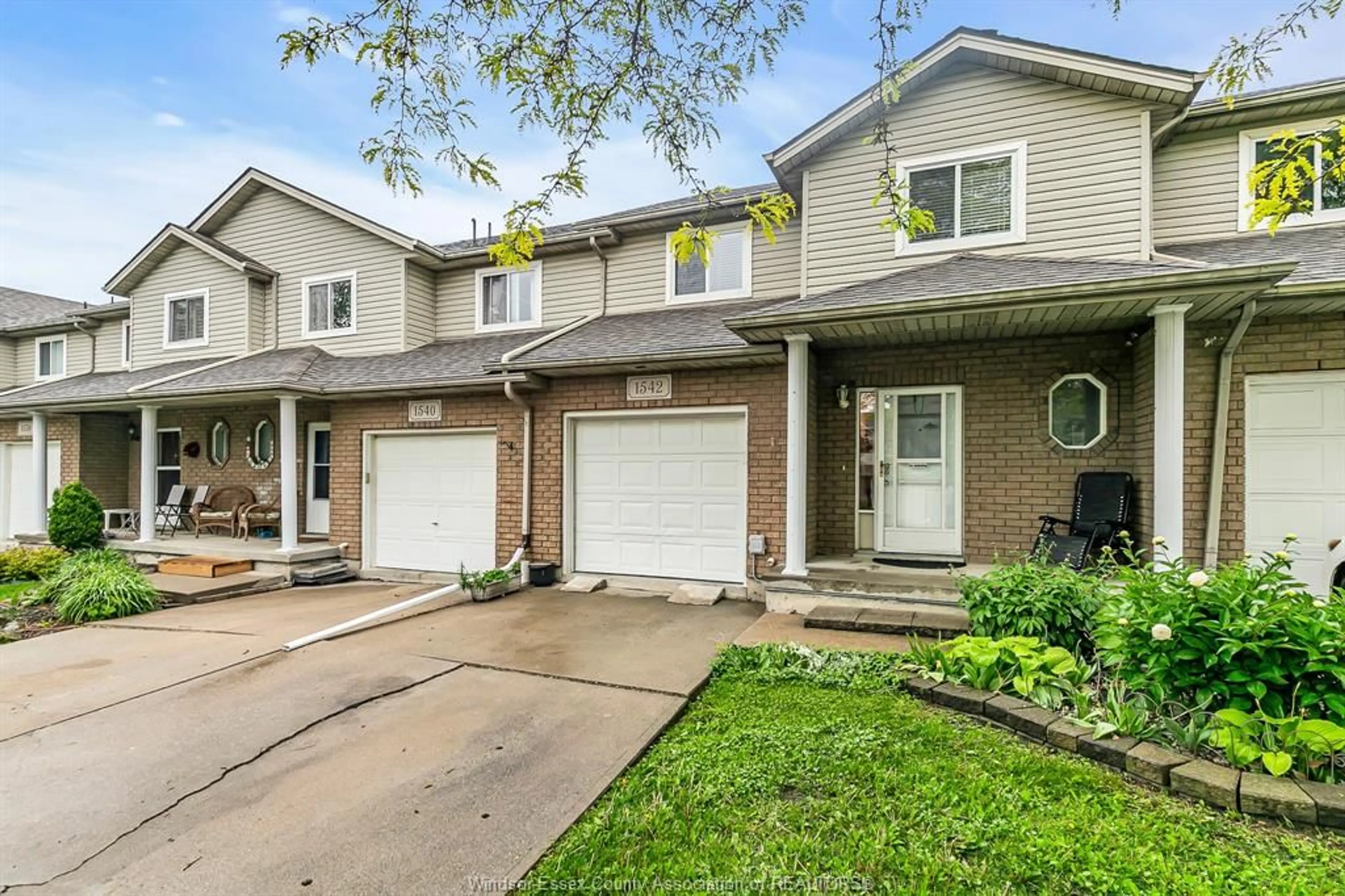 Unknown for 1542 SOUTHFIELD, Tecumseh Ontario N8N 4Z7