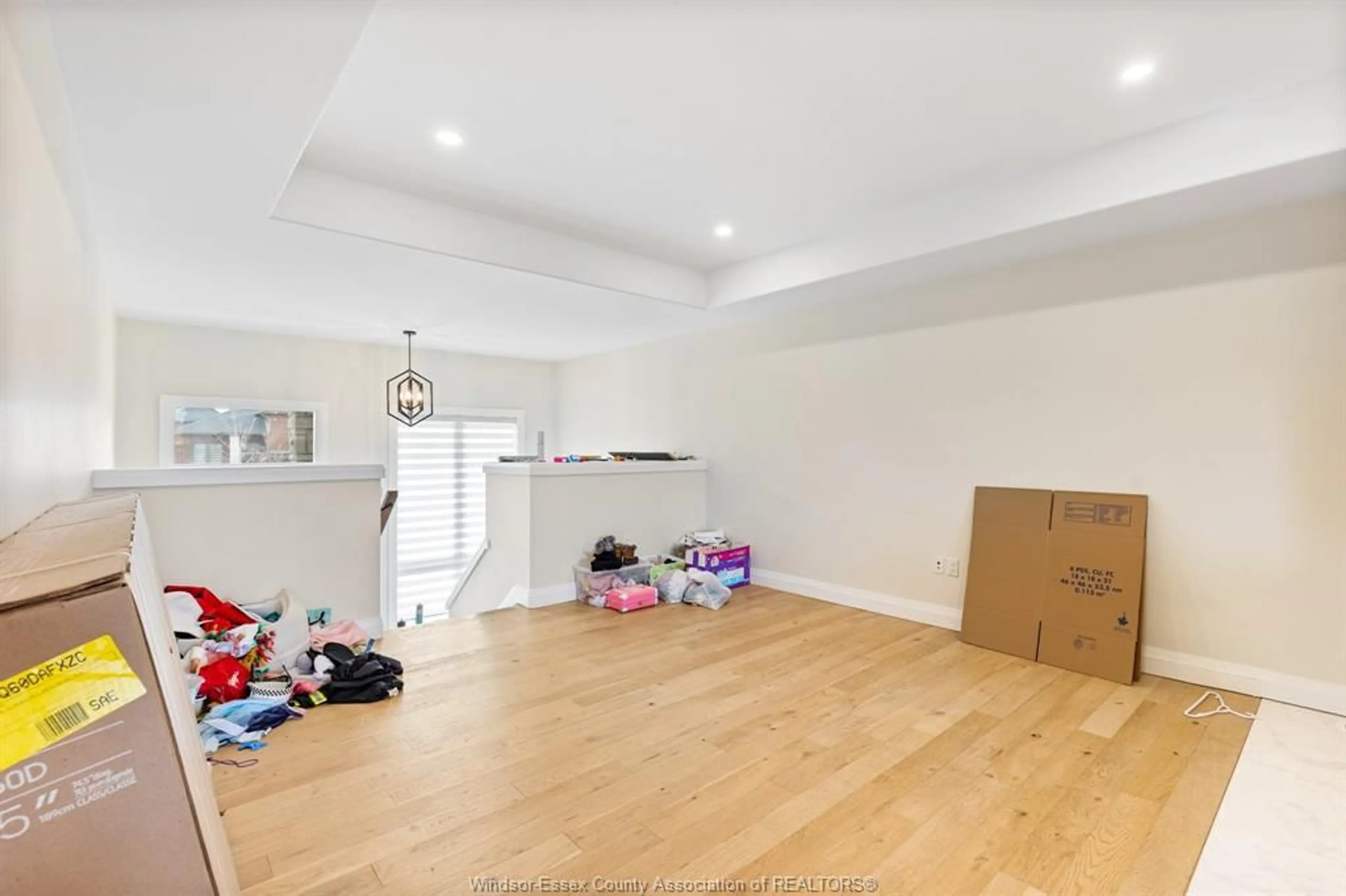 A pic of a room for 721 Faleria St, Lakeshore Ontario N8L 0K1