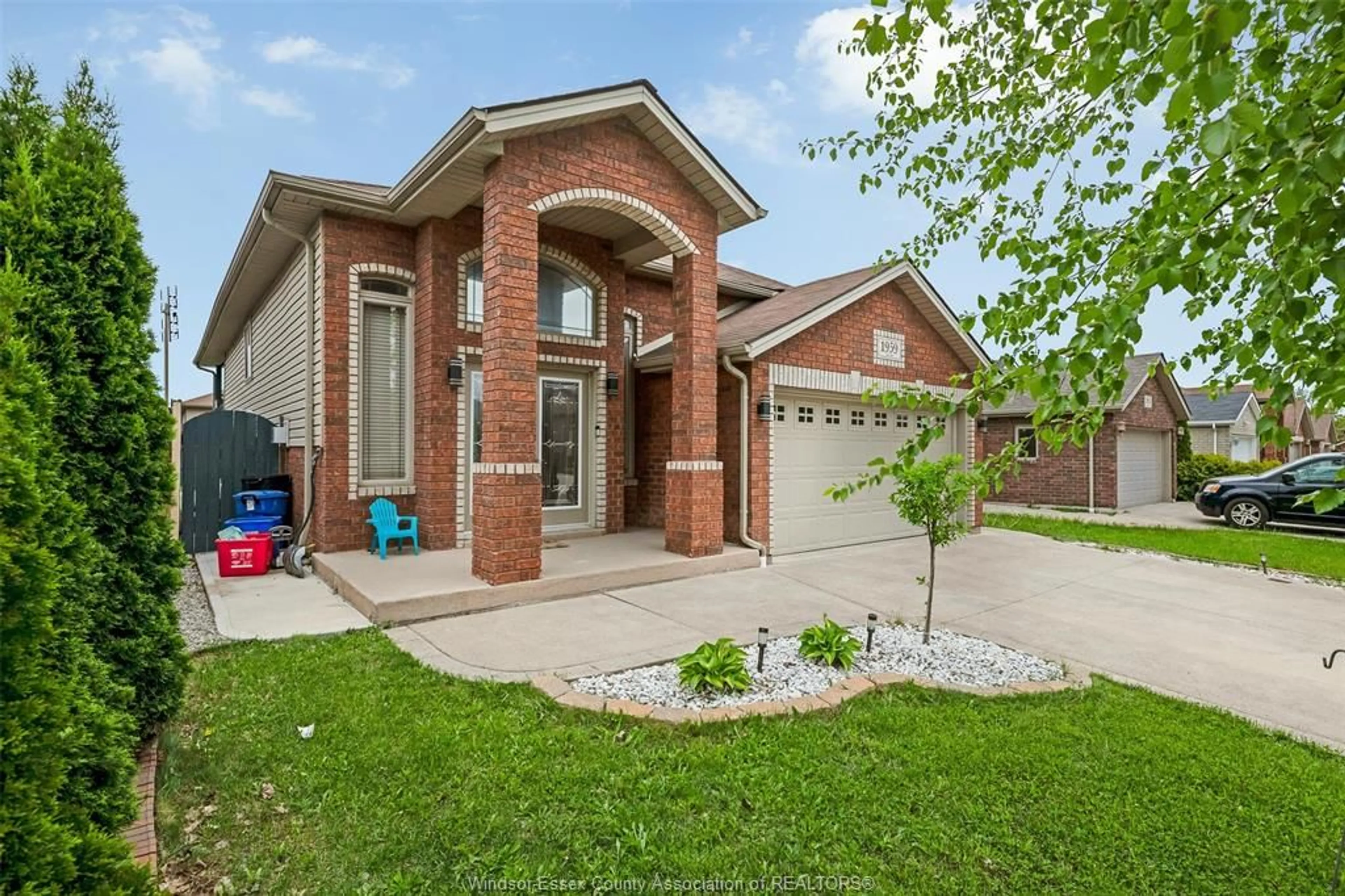 Home with brick exterior material, street for 1959 MCKAY Avenue, Windsor Ontario N9B 0B3