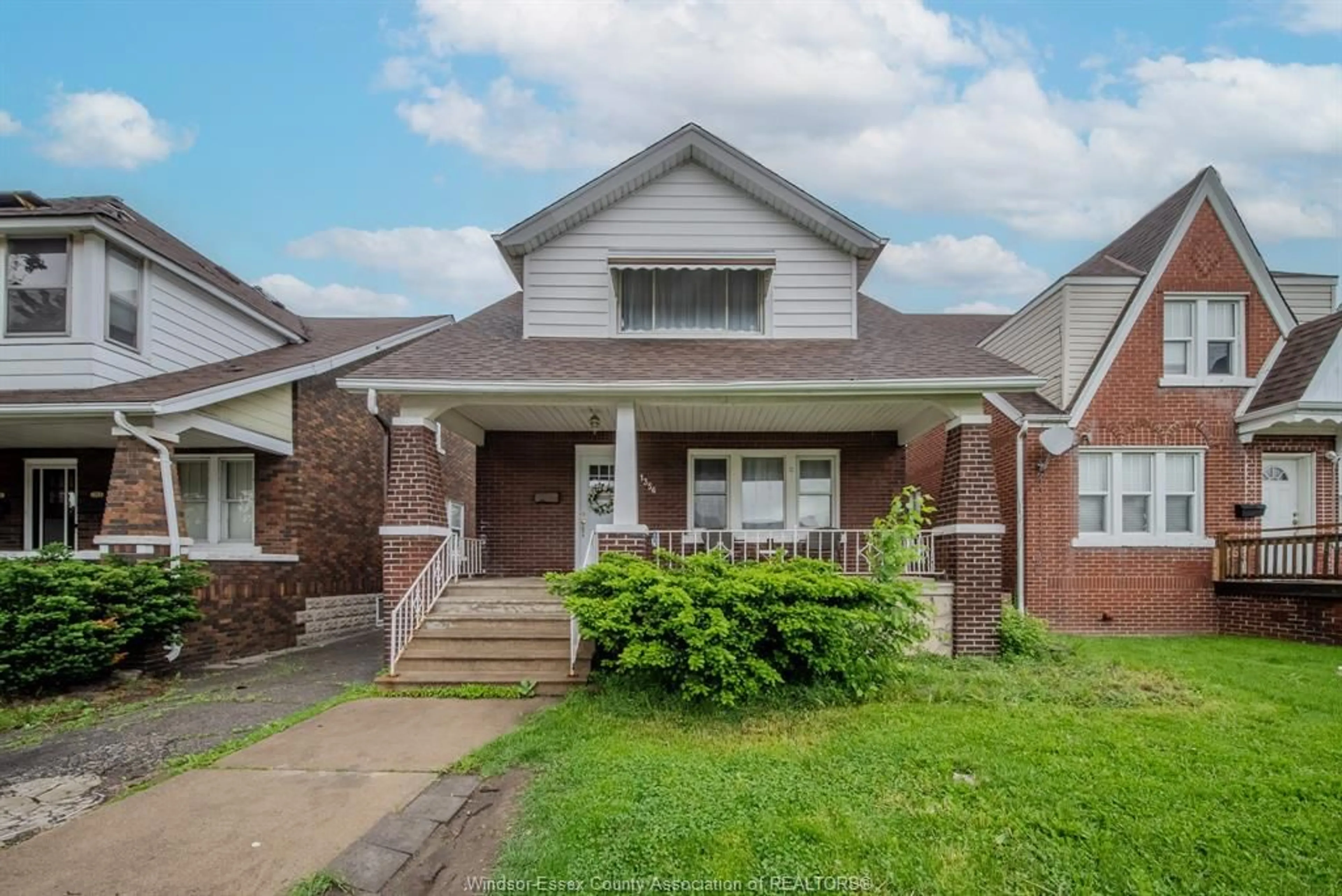 Home with brick exterior material, street for 1356 PARENT Ave, Windsor Ontario N8X 4J3