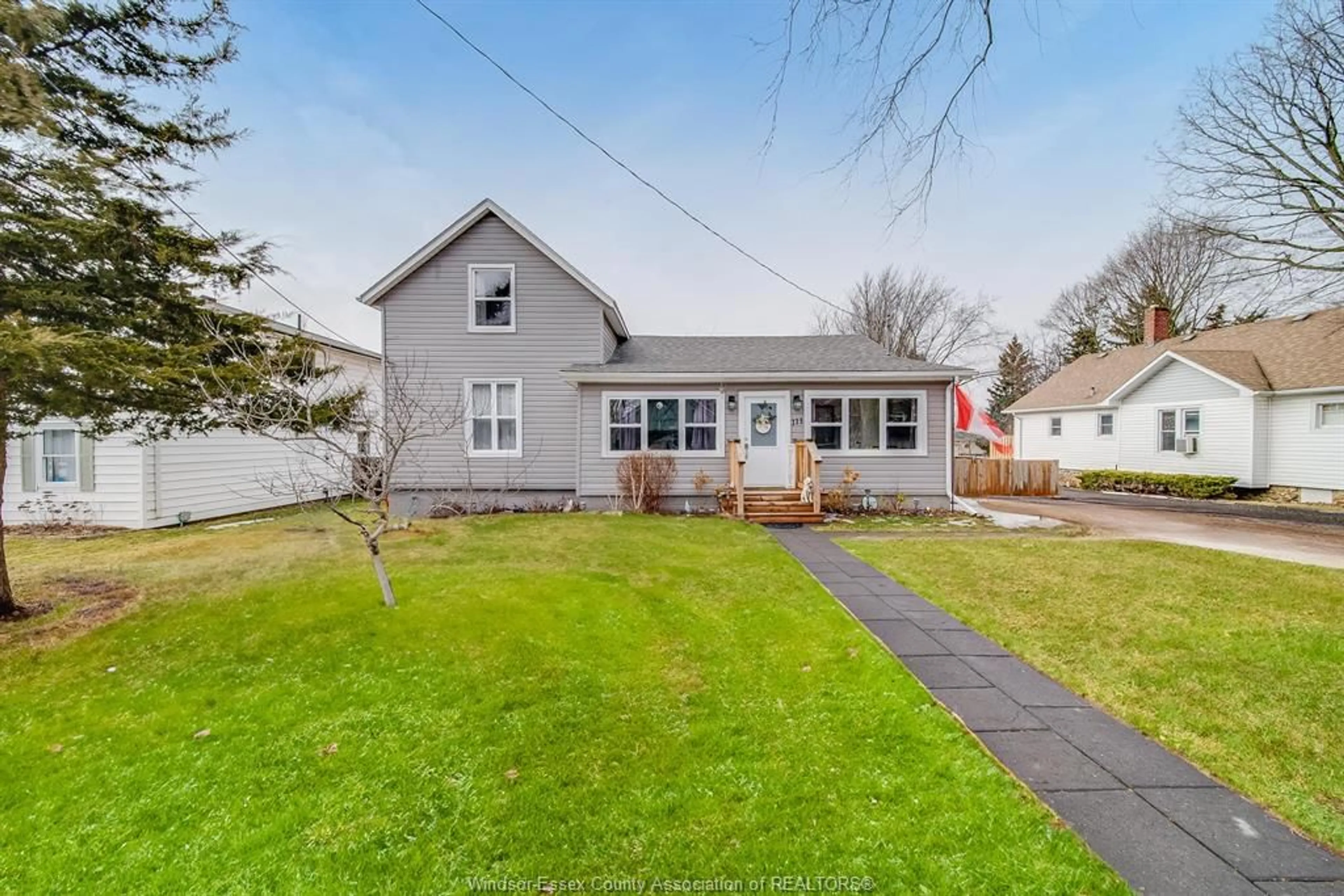 A pic from outside/outdoor area/front of a property/back of a property/a pic from drone, street for 111 CHURCH St, Blenheim Ontario N0P 1A0