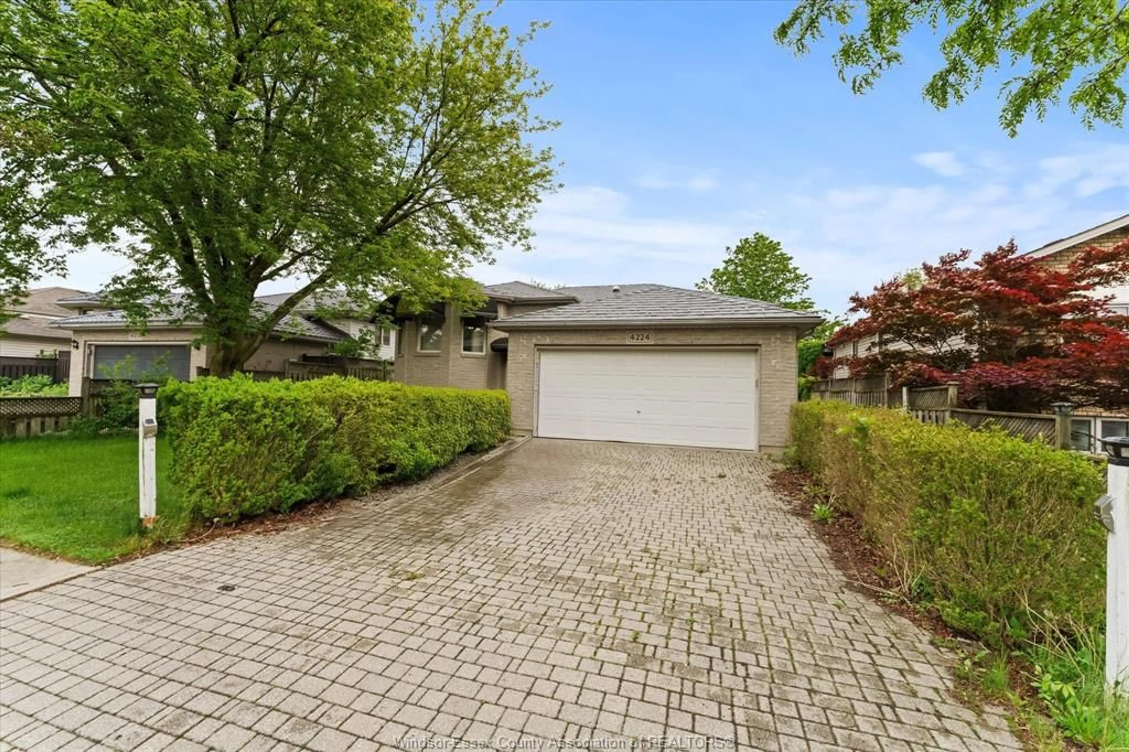Unknown for 4224 NORTHWOOD LAKES Dr, Windsor Ontario N9G 2W2