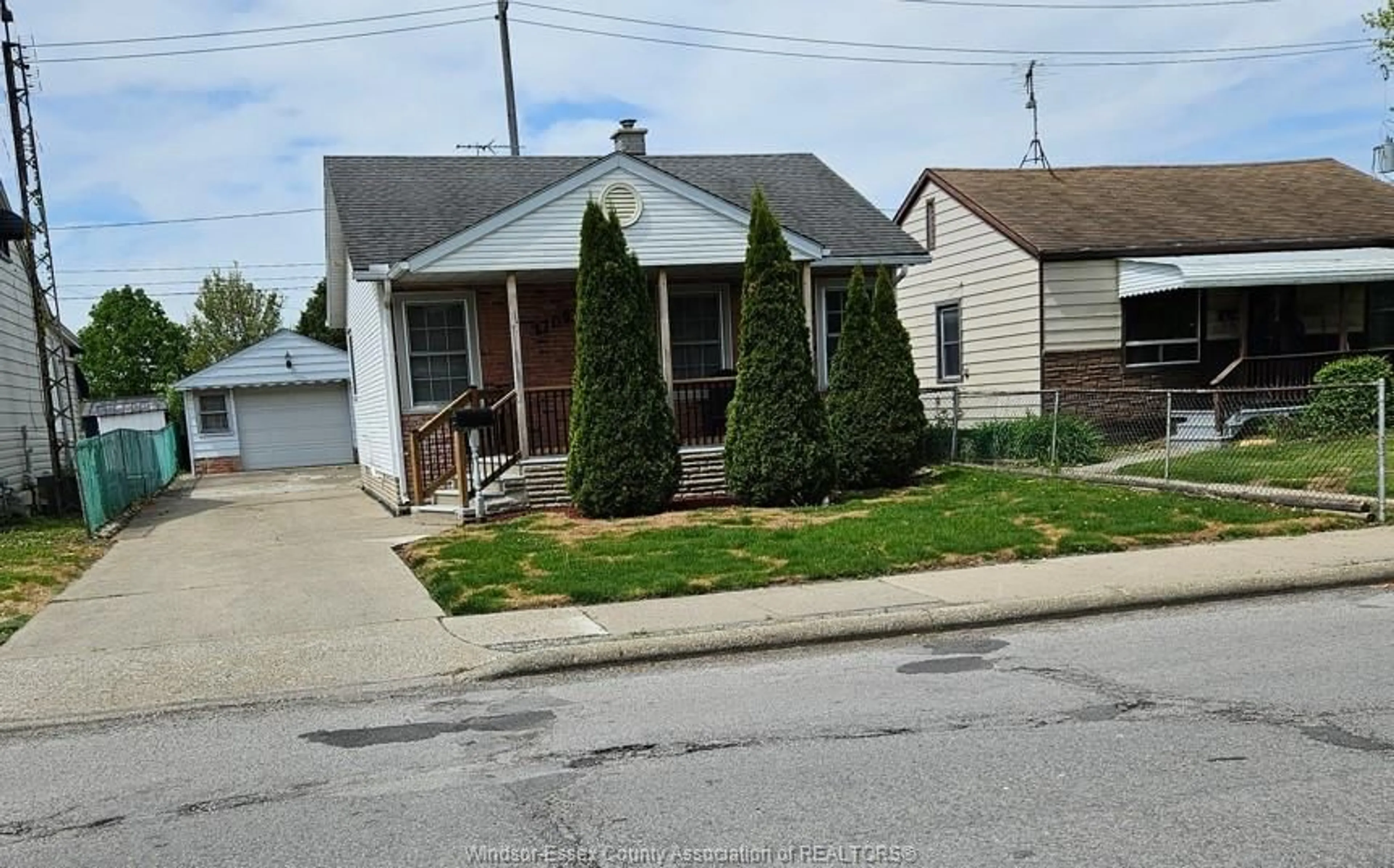 Unknown for 1709 CENTRAL, Windsor Ontario N8Y 3W3