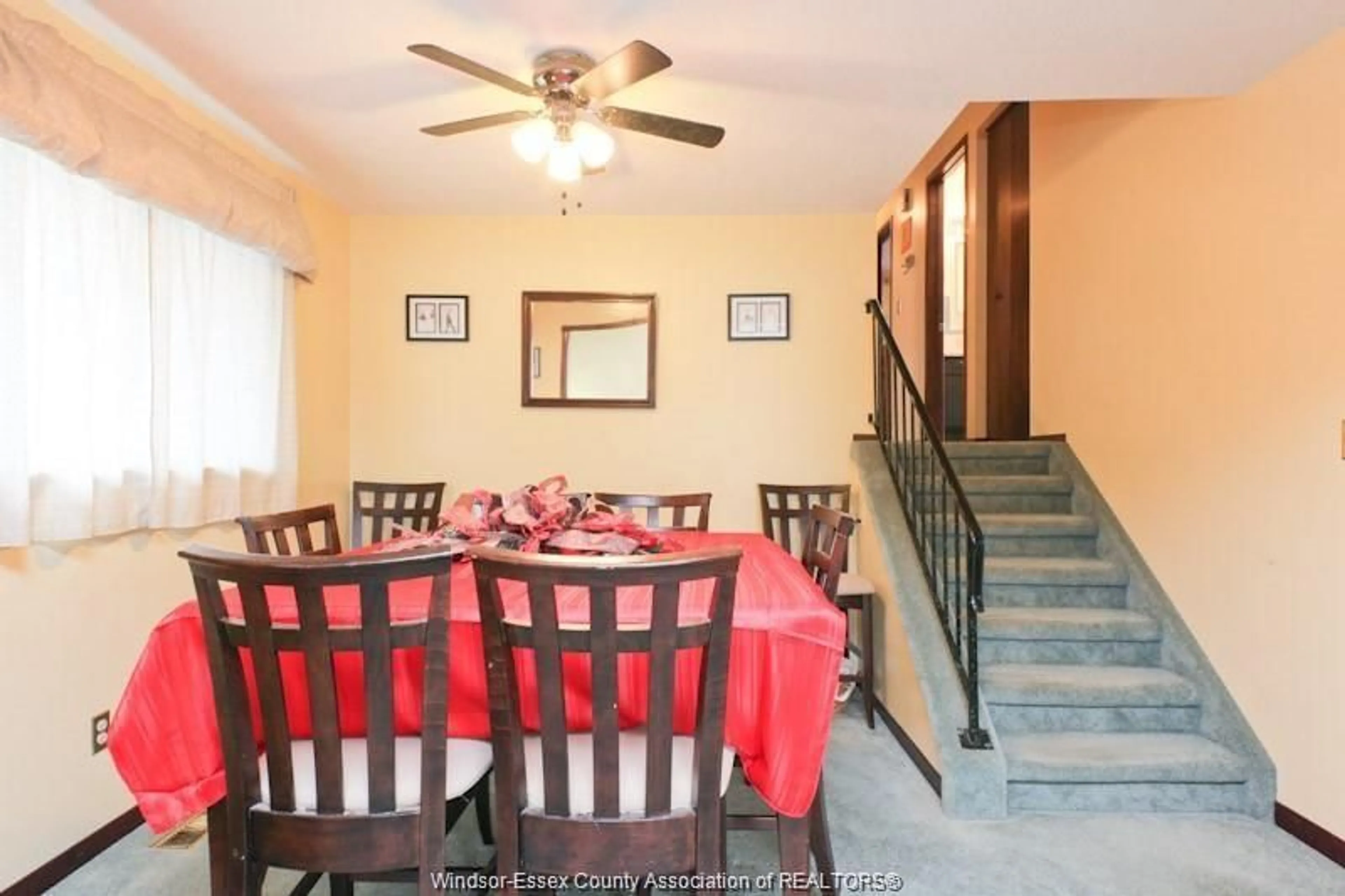 Dining room, unknown for 10342 LONSDALE Cres, Windsor Ontario N8R 2E3