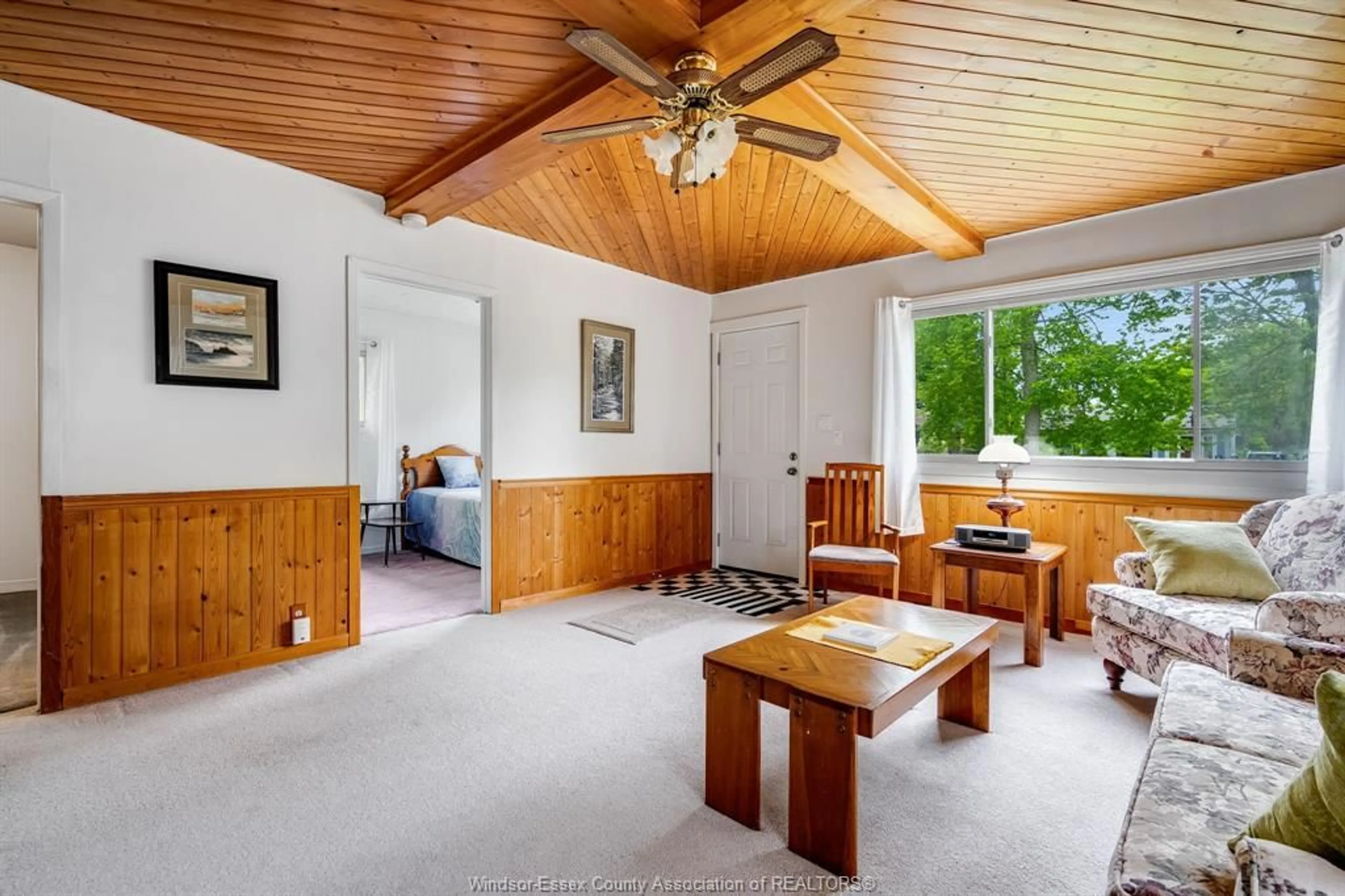 Living room with furniture, unknown for 236 LANSDOWNE Ave, Kingsville Ontario N9Y 1S8