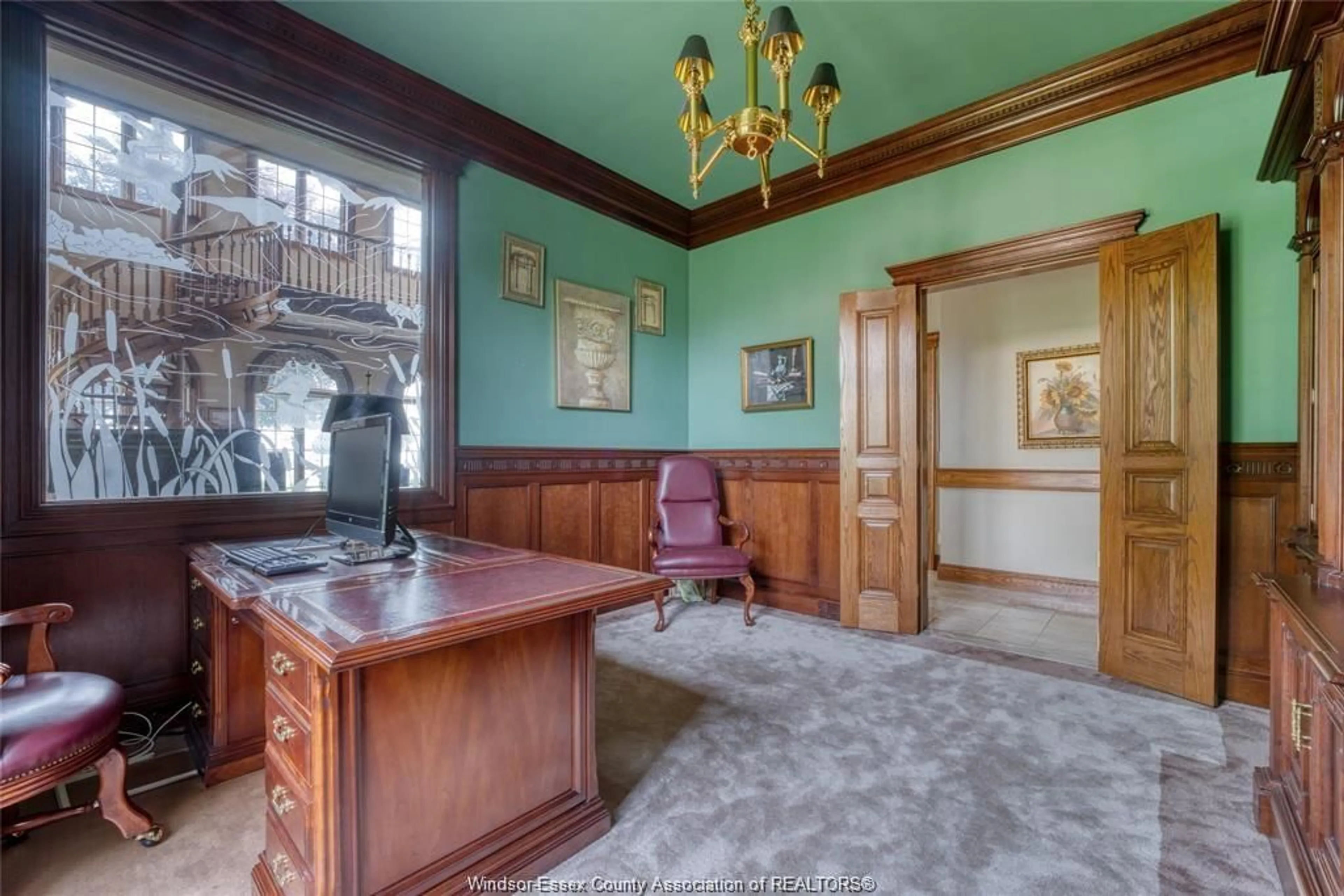 Indoor foyer for 300 Elmgrove Dr, Lakeshore Ontario N8N 3S4