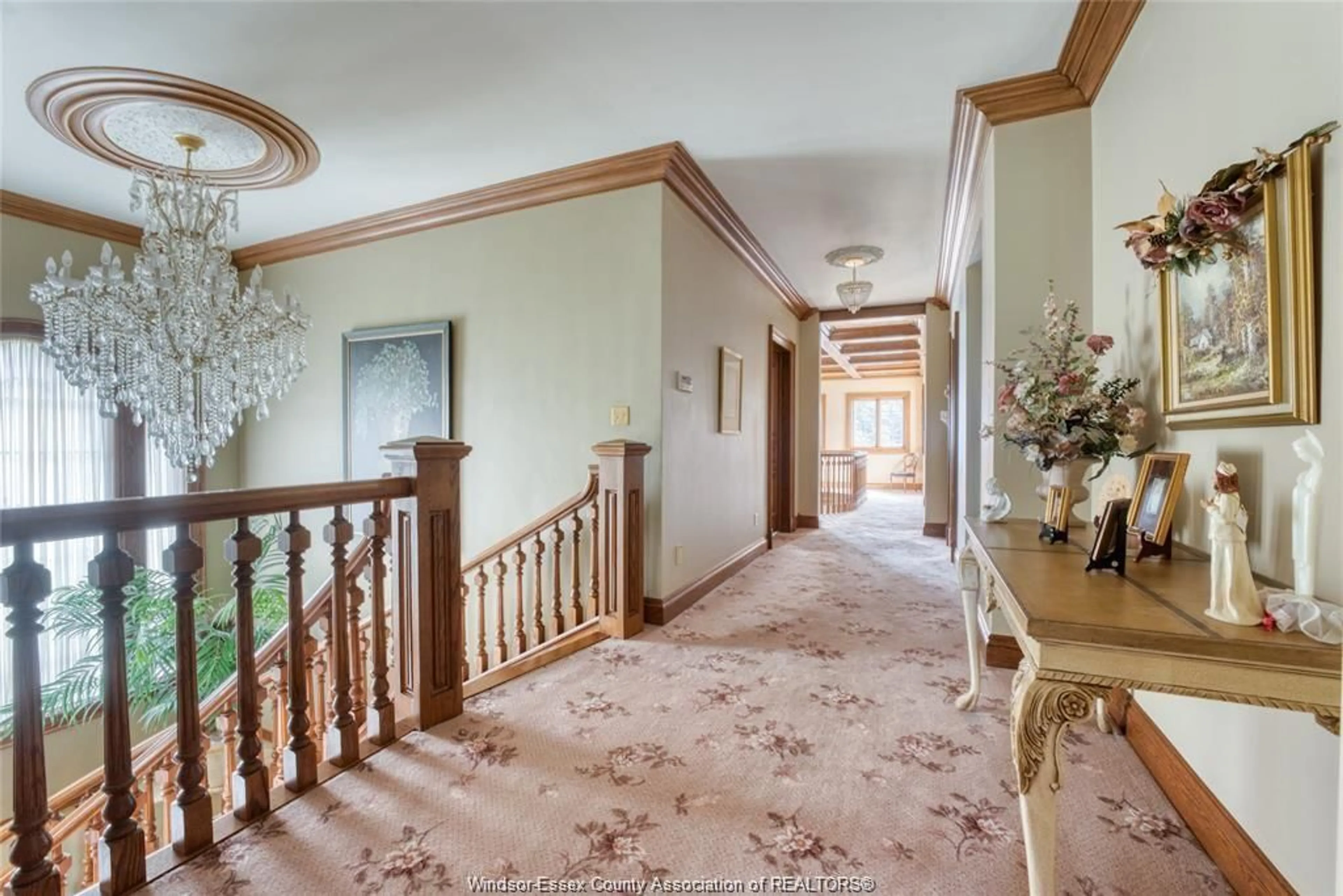 Indoor foyer for 300 Elmgrove Dr, Lakeshore Ontario N8N 3S4