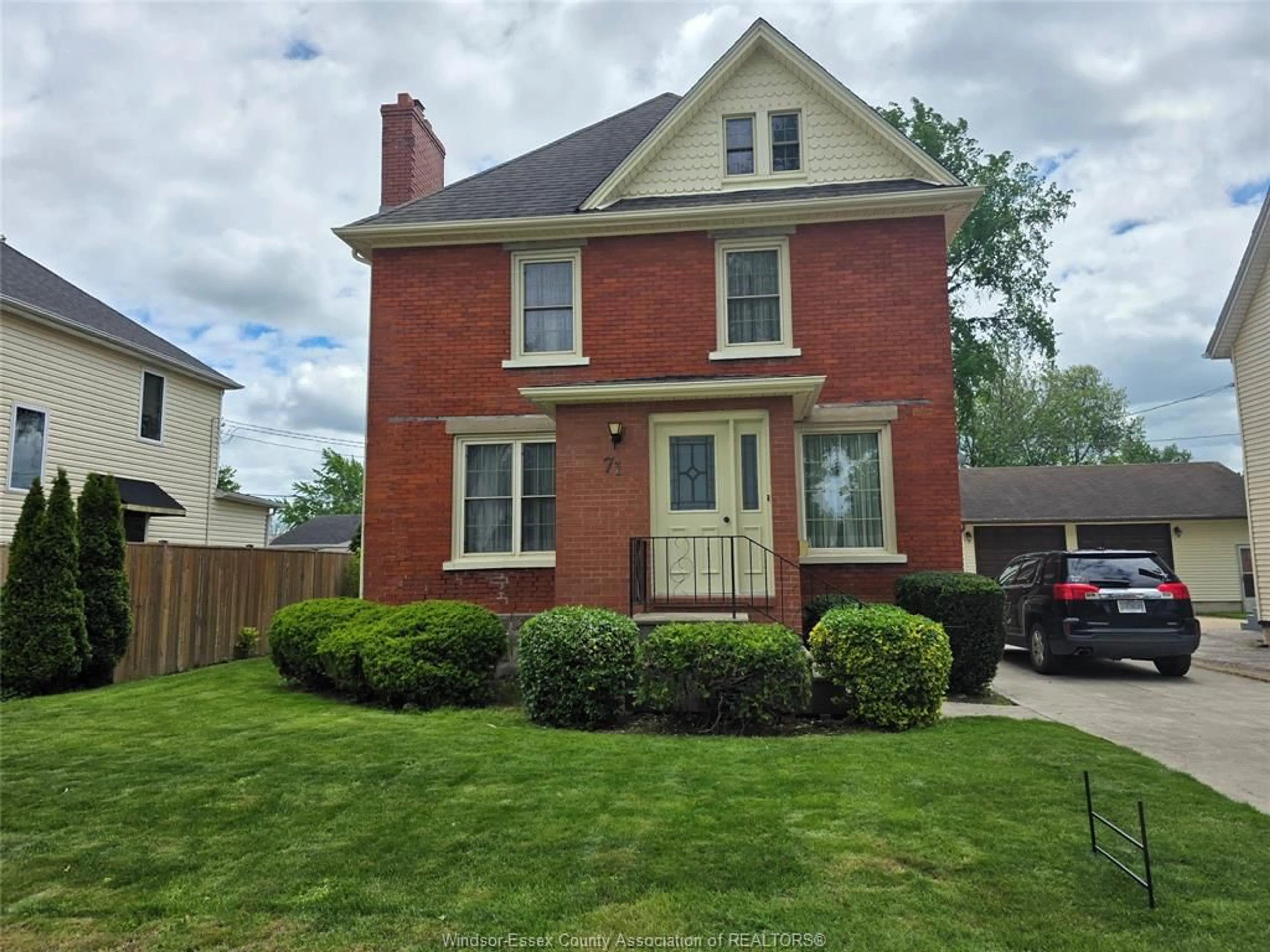 Home with brick exterior material, street for 71 ELM AVE., Amherstburg Ontario N9V 1B3