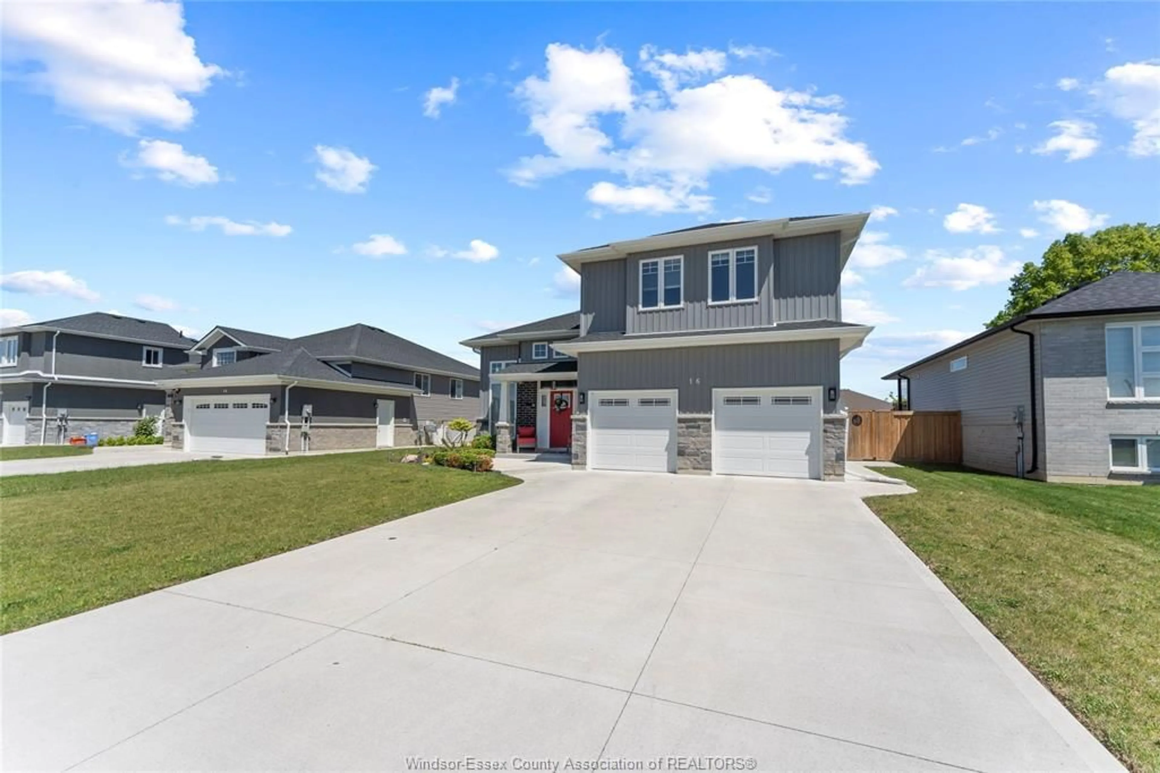 Unknown for 16 Lundy, Amherstburg Ontario N9V 0G5