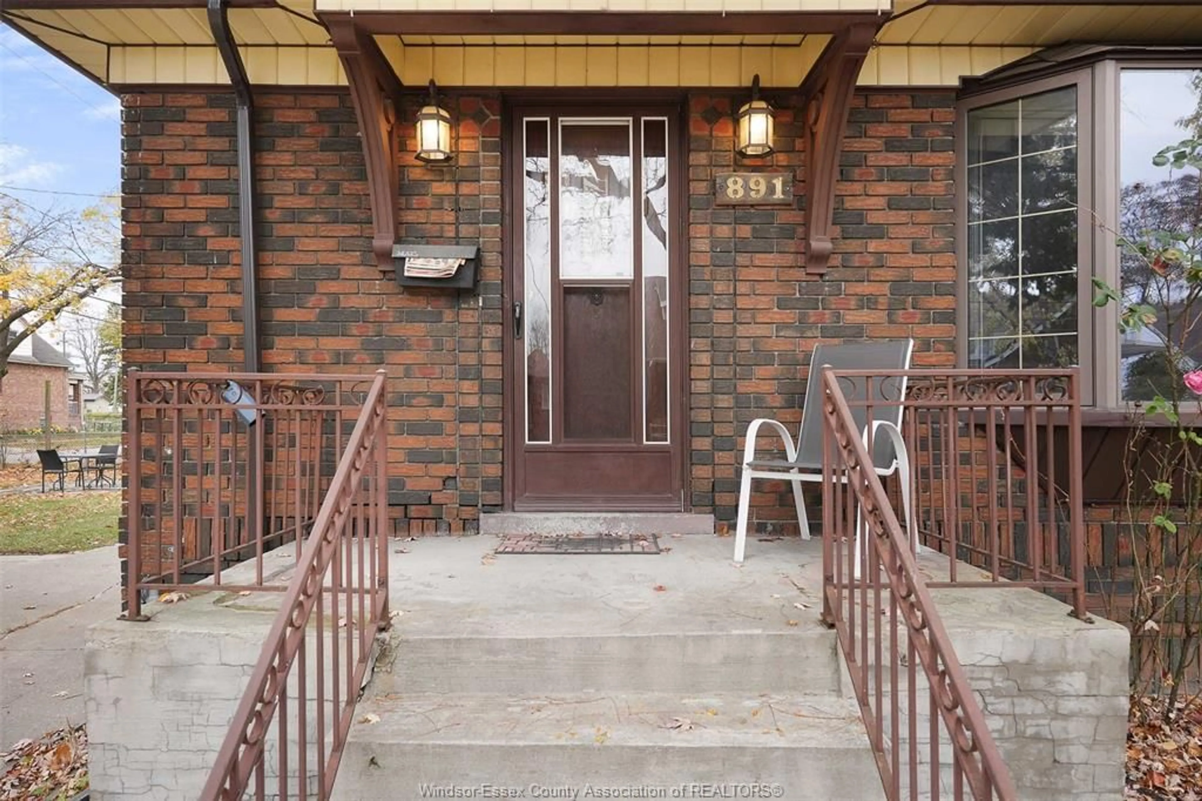 Unknown for 891 LOUIS, Windsor Ontario N9A 1X6