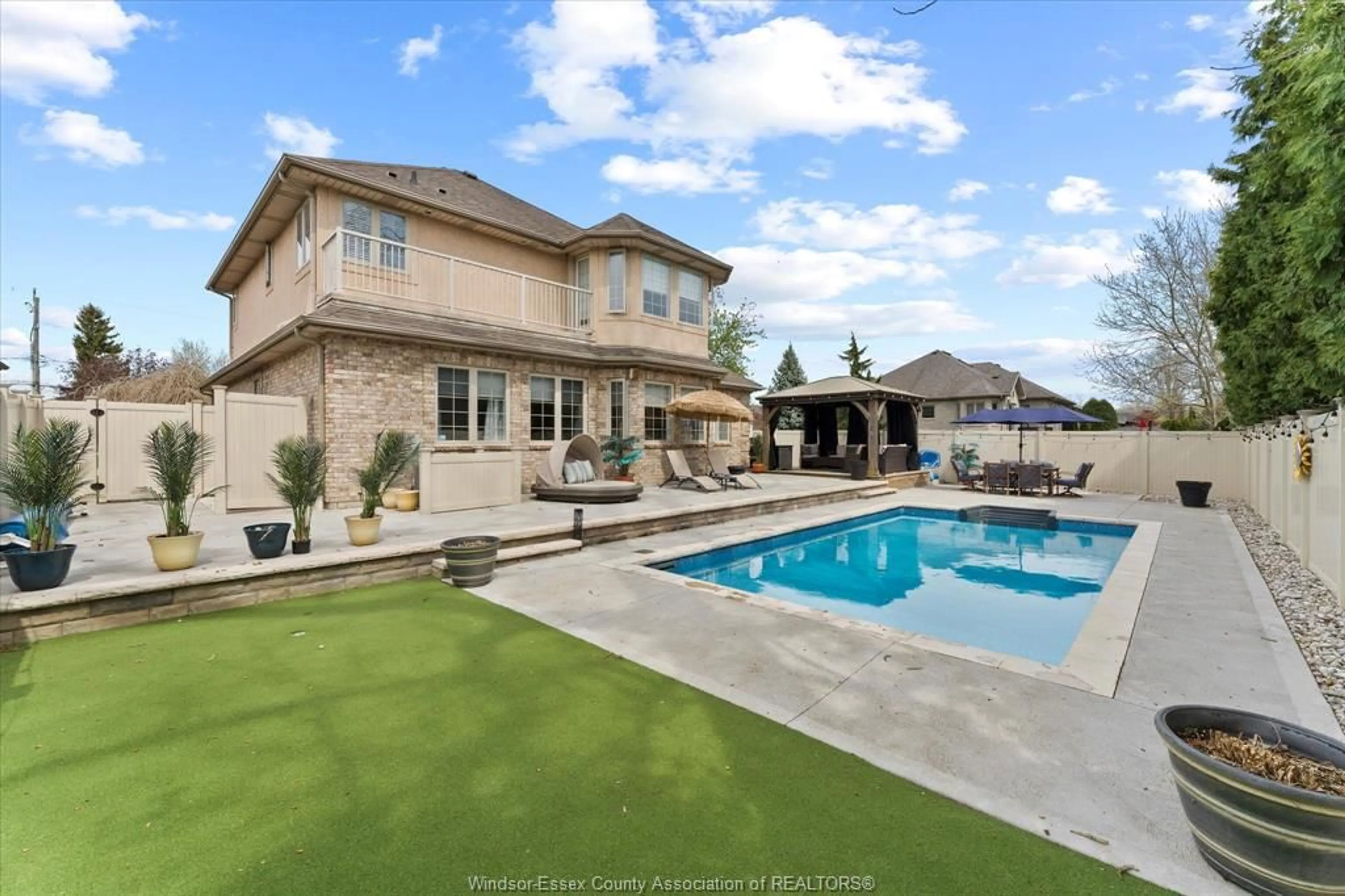 Pool for 1385 MORTON Dr, LaSalle Ontario N9J 3S9