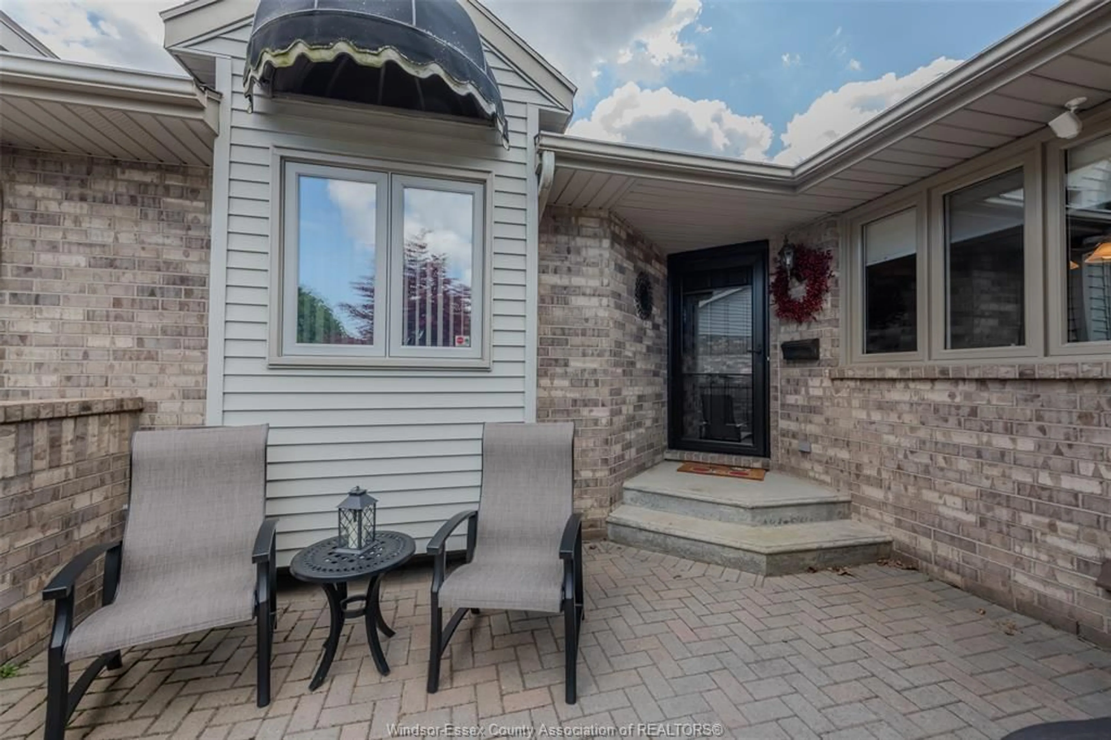 Unknown for 48B CHEYENNE Crt, Leamington Ontario N8H 5E3