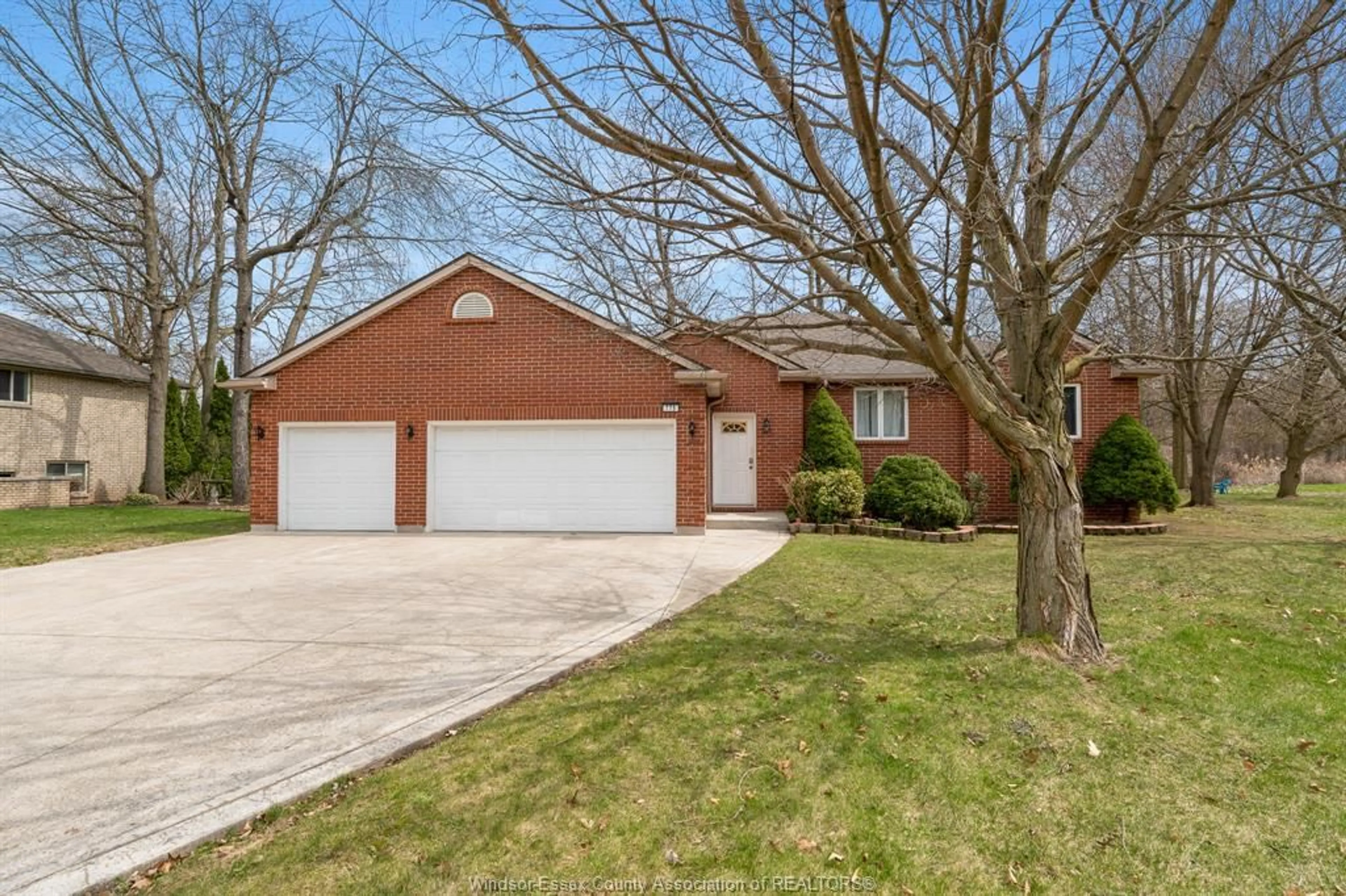 Home with brick exterior material, street for 775 GILBERT Ave, LaSalle Ontario N9J 3J8