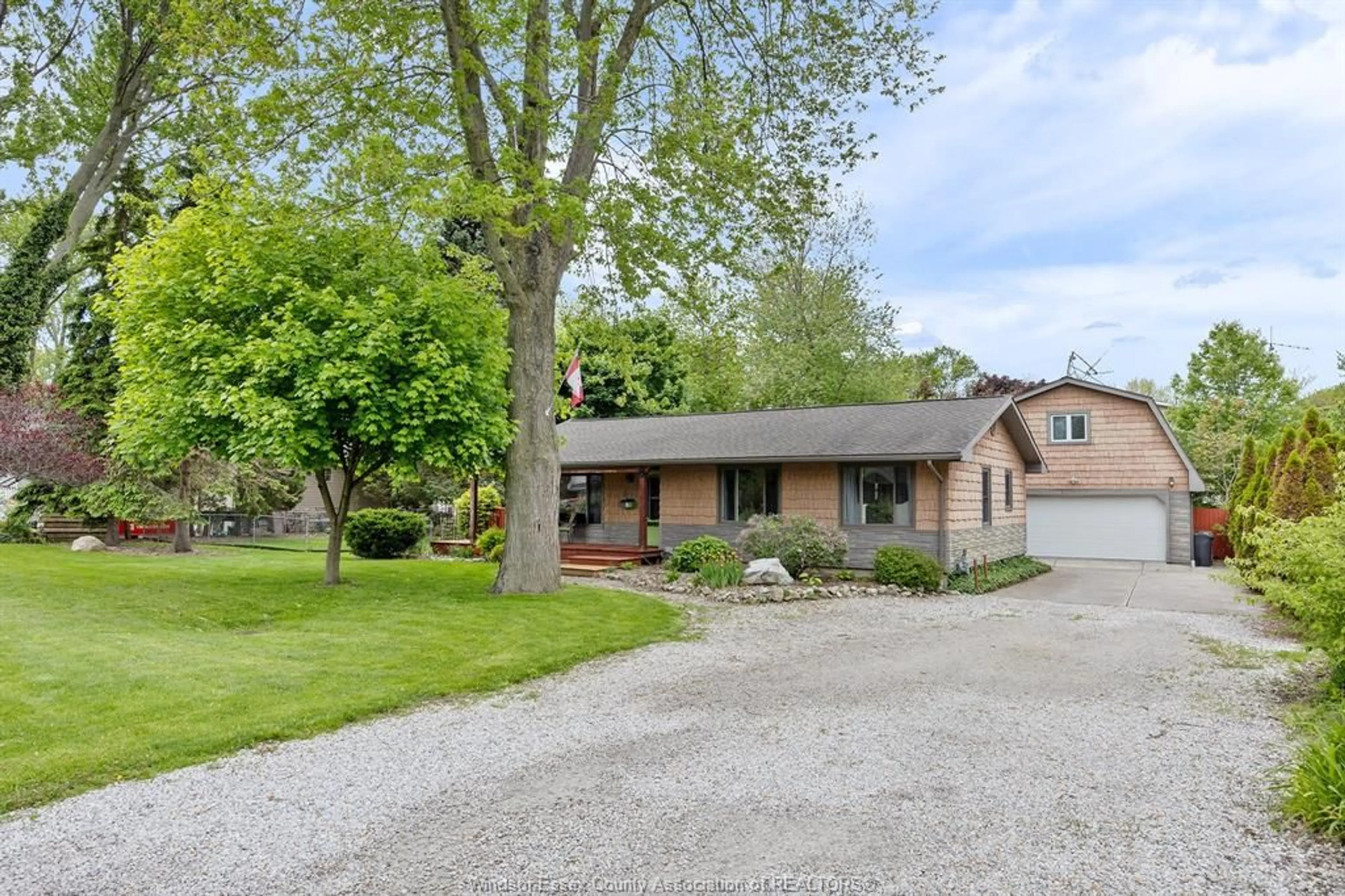 Home with brick exterior material, street for 287 SHAWONDASEE, Harrow Ontario N0R 1G0
