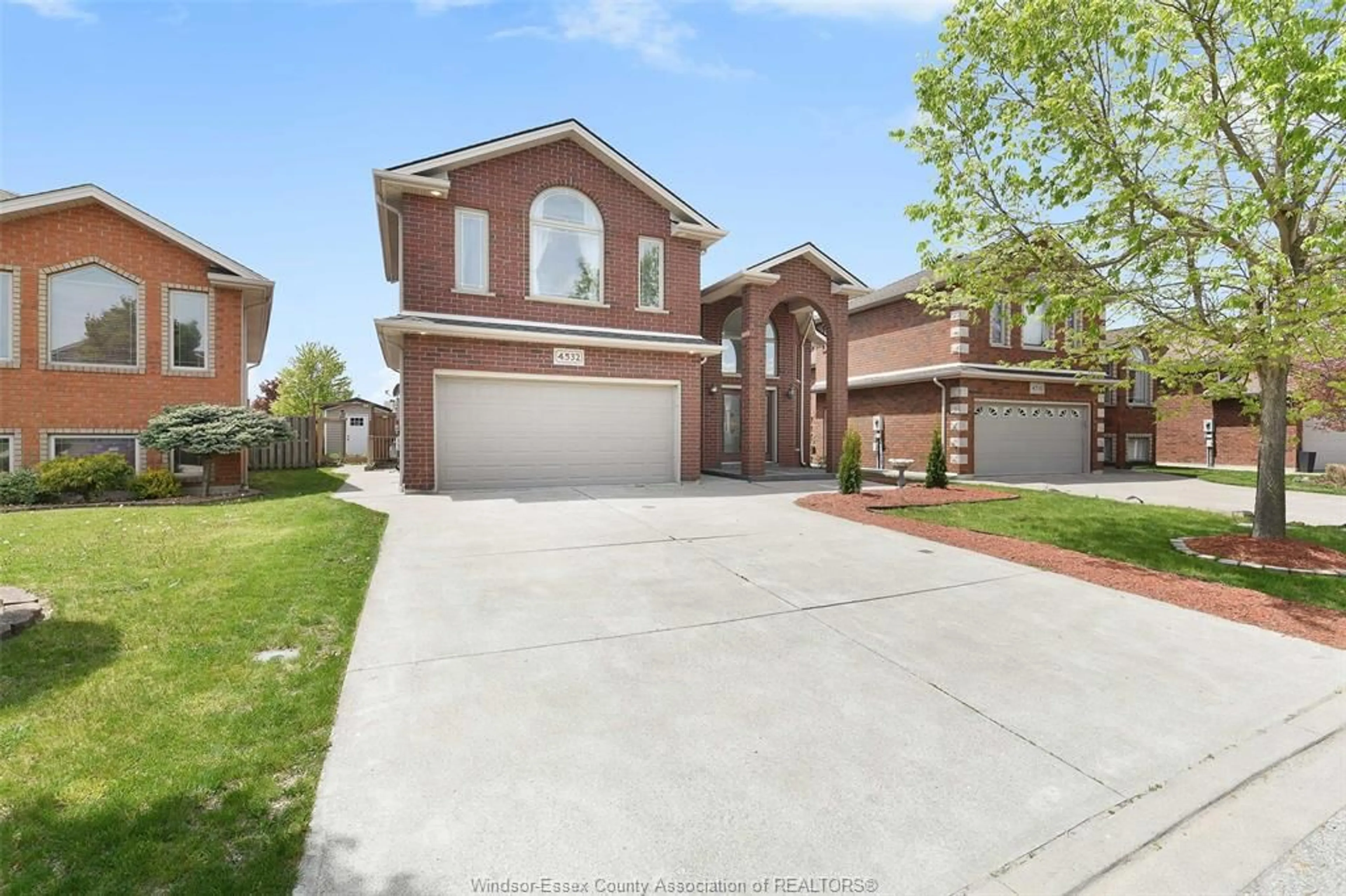 Home with brick exterior material, street for 4532 OSAKA Cir, Windsor Ontario N9G 3G3