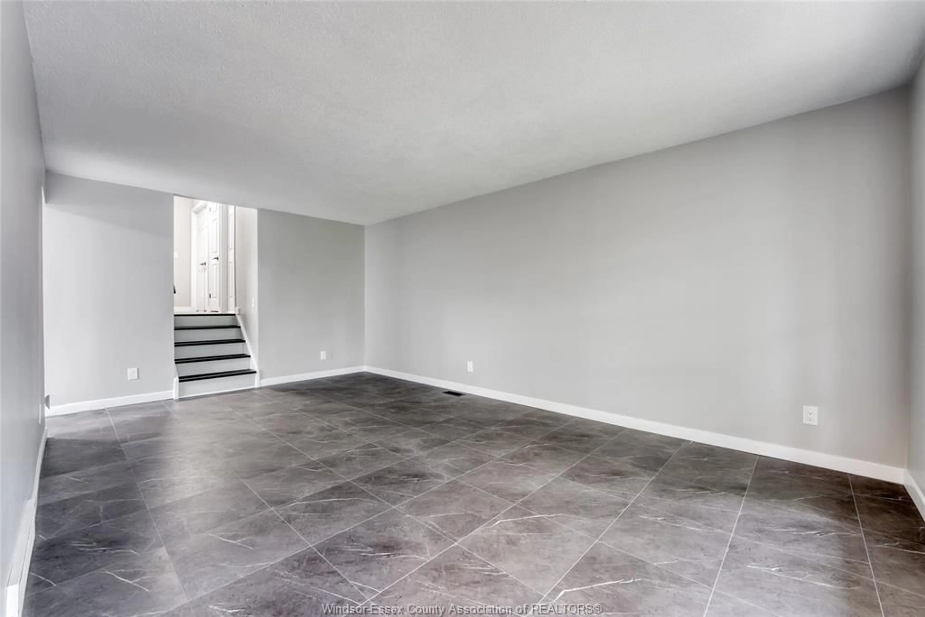 A pic of a room for 10649 HALSTEAD Cres, Windsor Ontario N8R 2C3