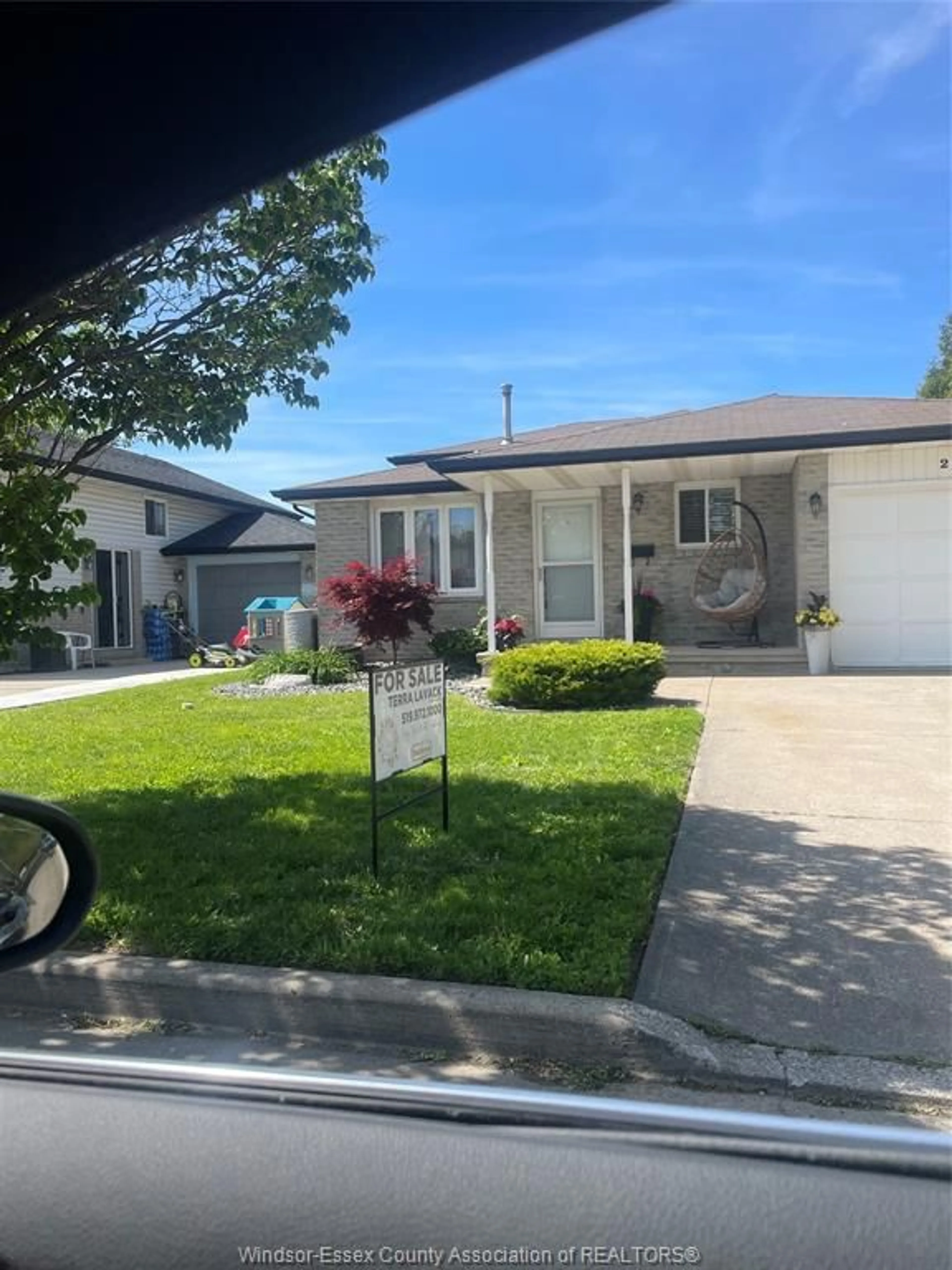 Home with vinyl exterior material, street for 2920 ROBILLARD, Windsor Ontario N8W 5L2