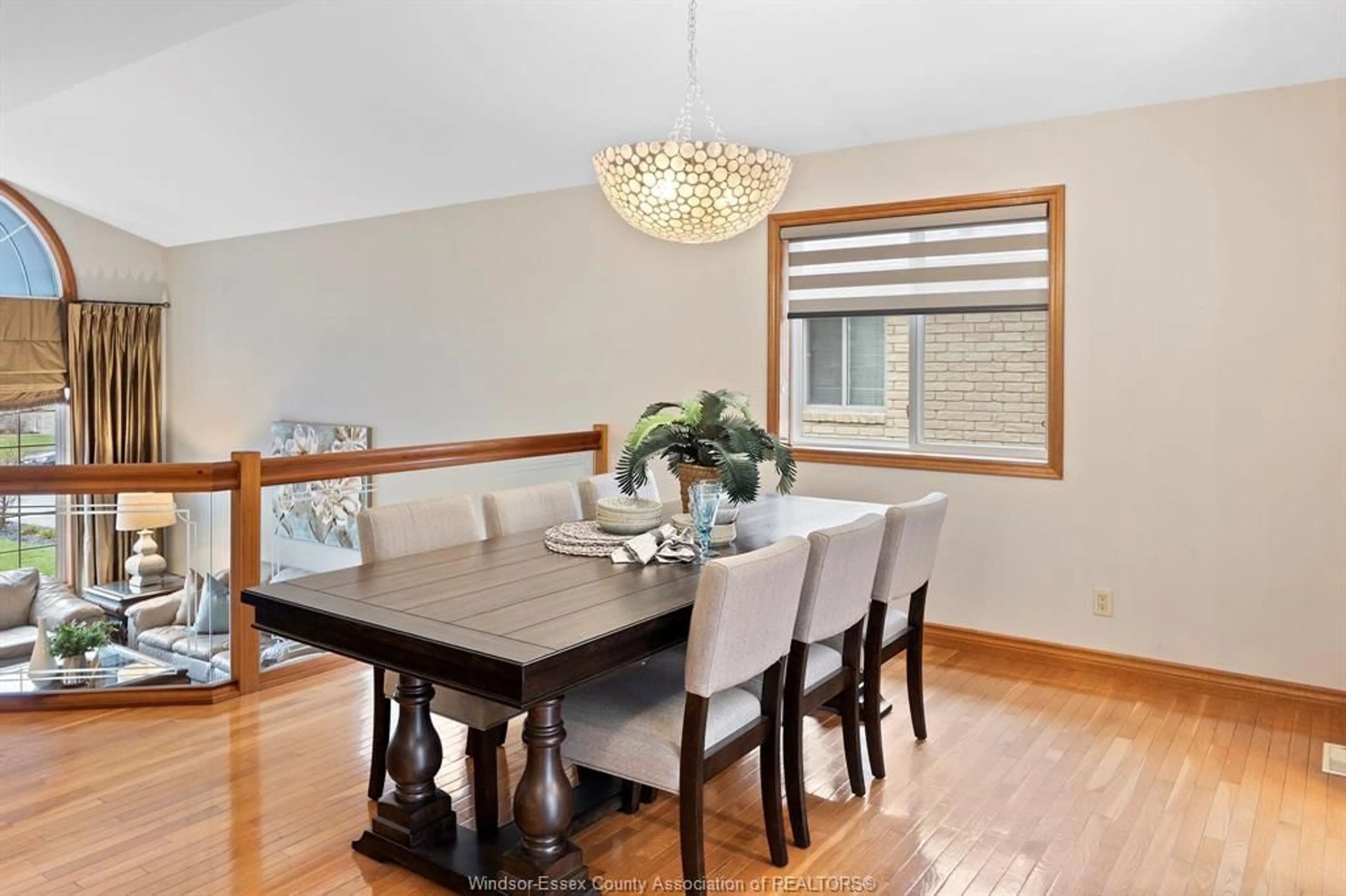 Dining room, wood/laminate floor for 5740 MENCARELLI DRIVE, LaSalle Ontario N9H 2M6