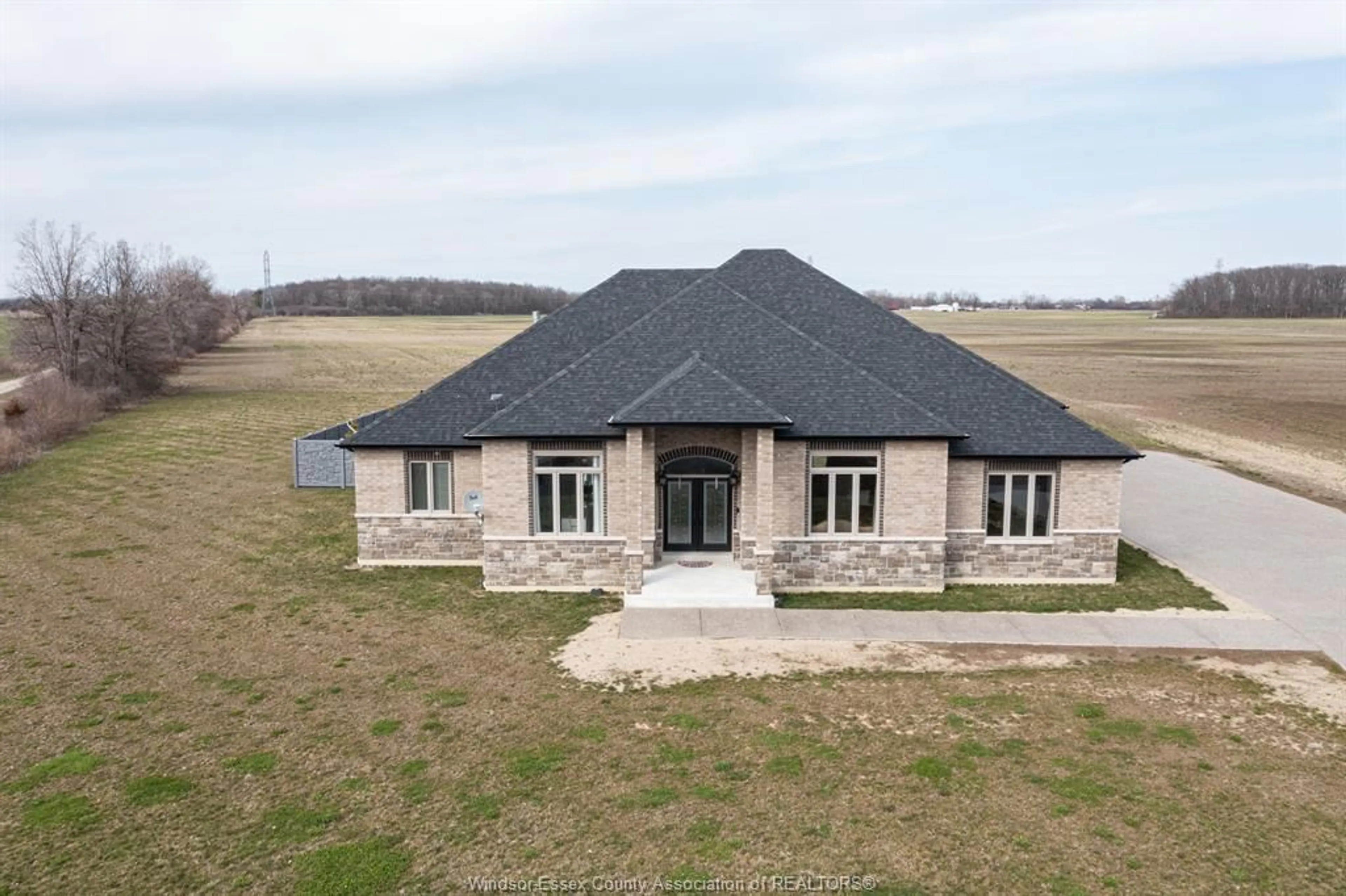 A pic from outside/outdoor area/front of a property/back of a property/a pic from drone, building for 3000 SOUTH TALBOT, Tecumseh Ontario N0R 1K0