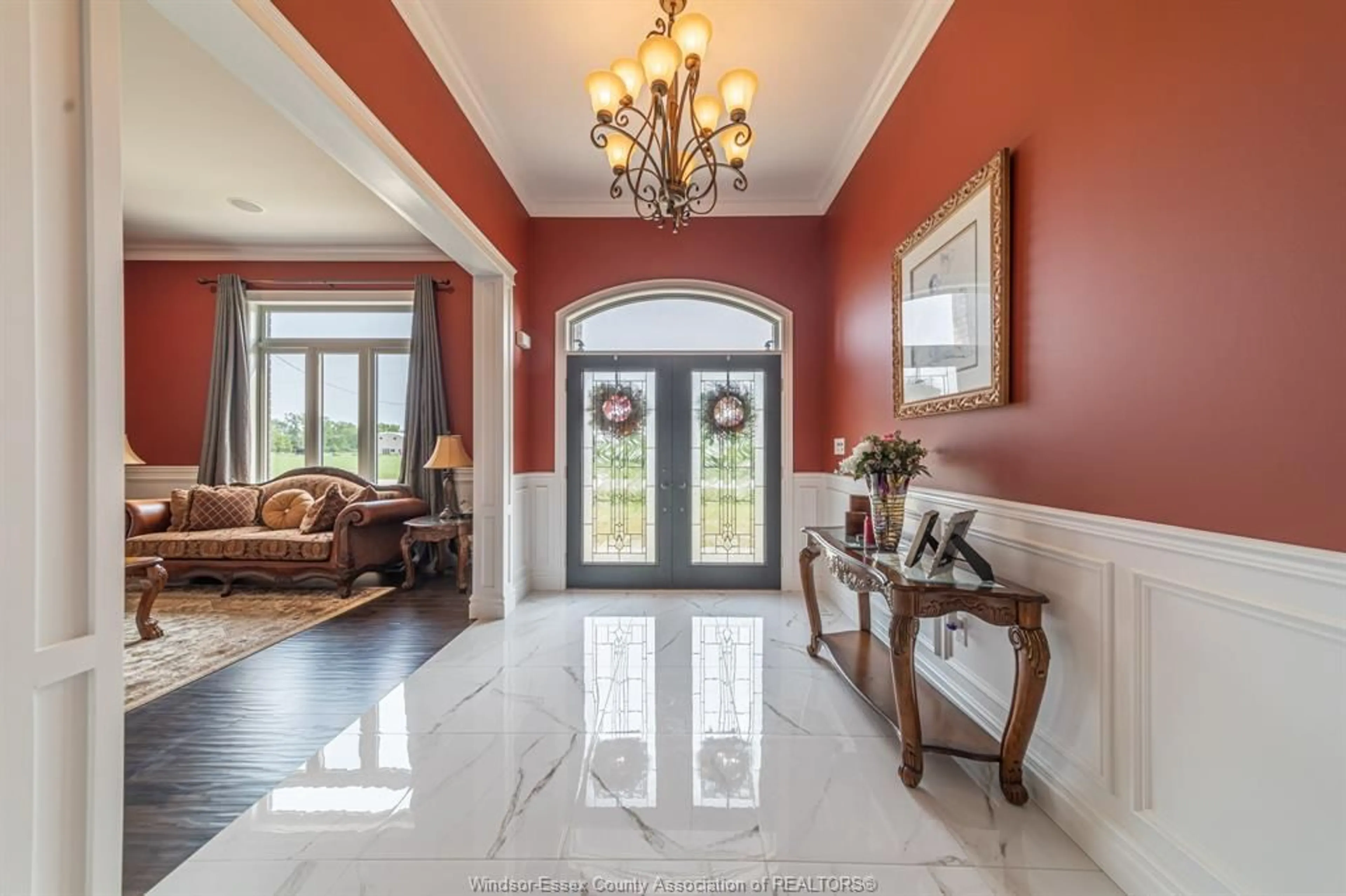 Indoor entryway for 3000 SOUTH TALBOT, Tecumseh Ontario N0R 1K0