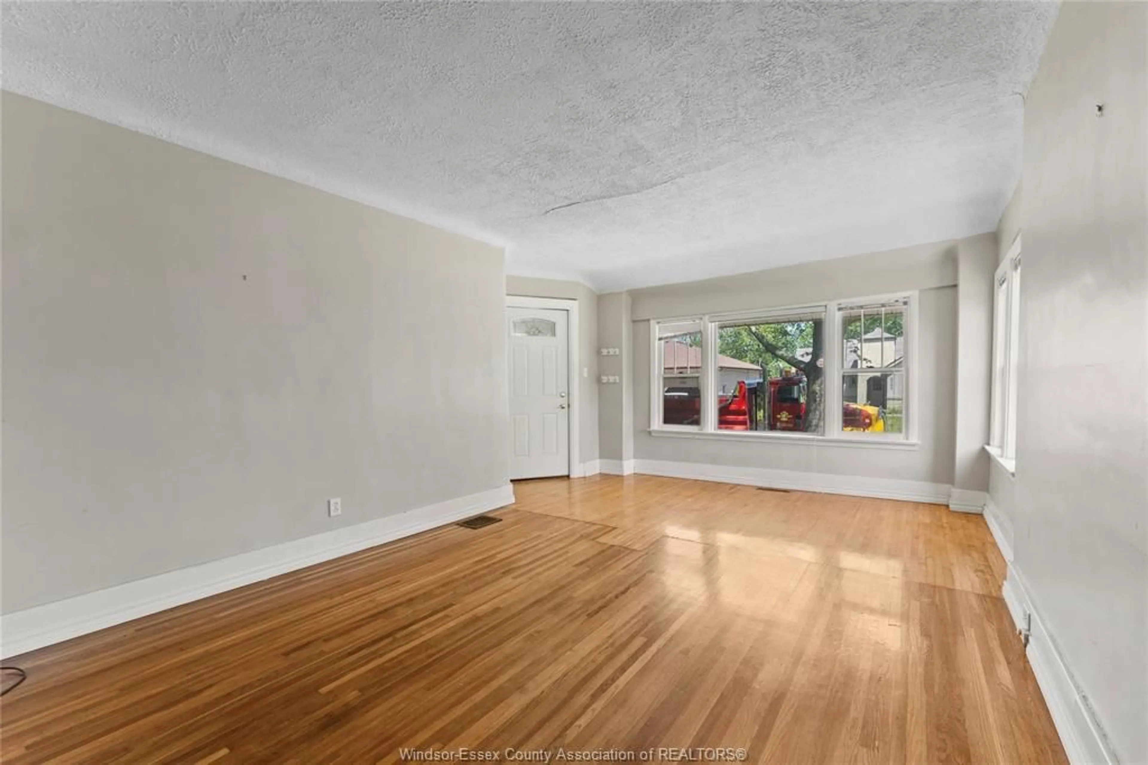 A pic of a room for 2423 PRINCESS, Windsor Ontario N8T 1V2