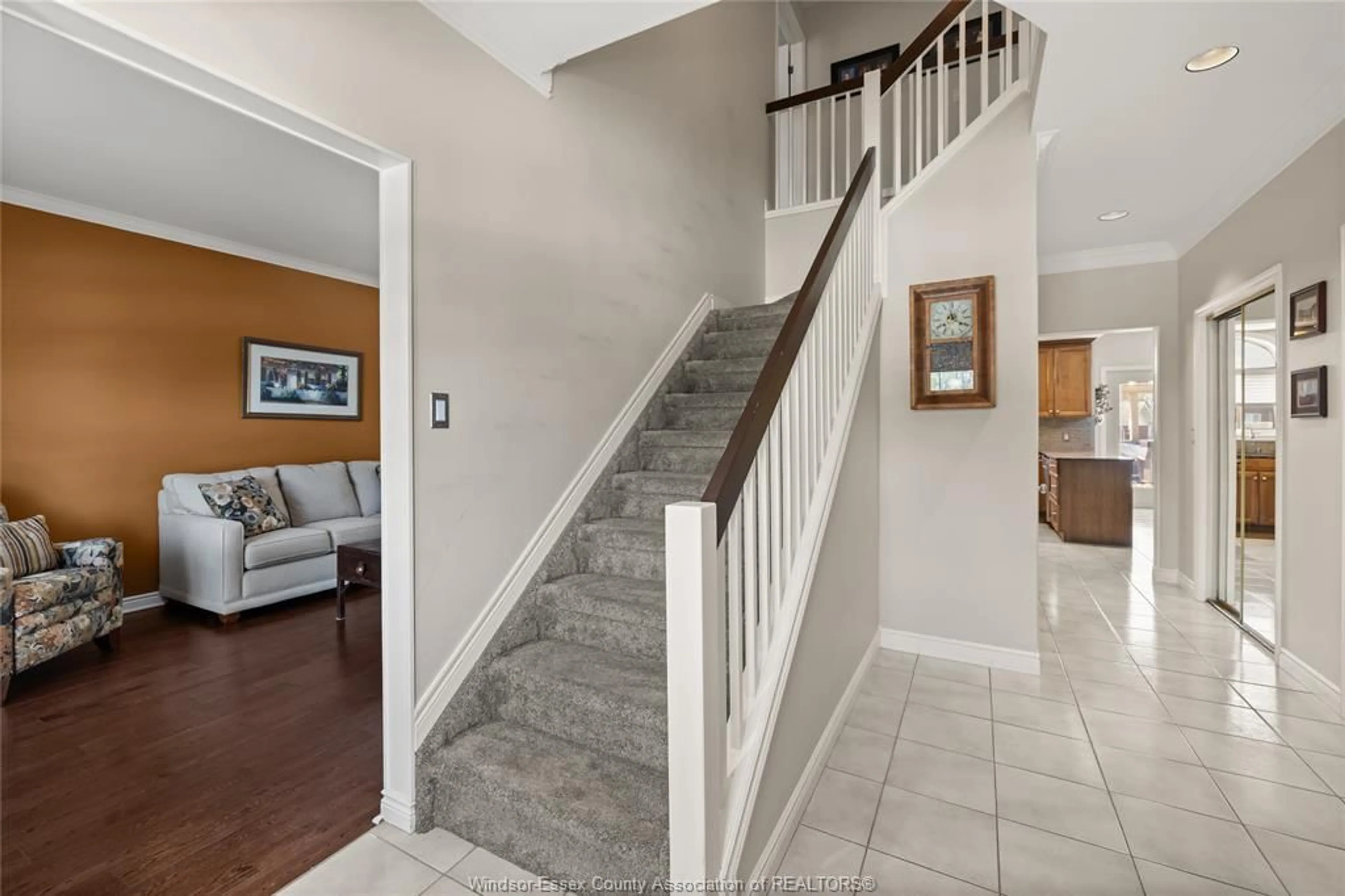 Unknown for 185 PINEWOOD Cres, Tecumseh Ontario N8N 4P9